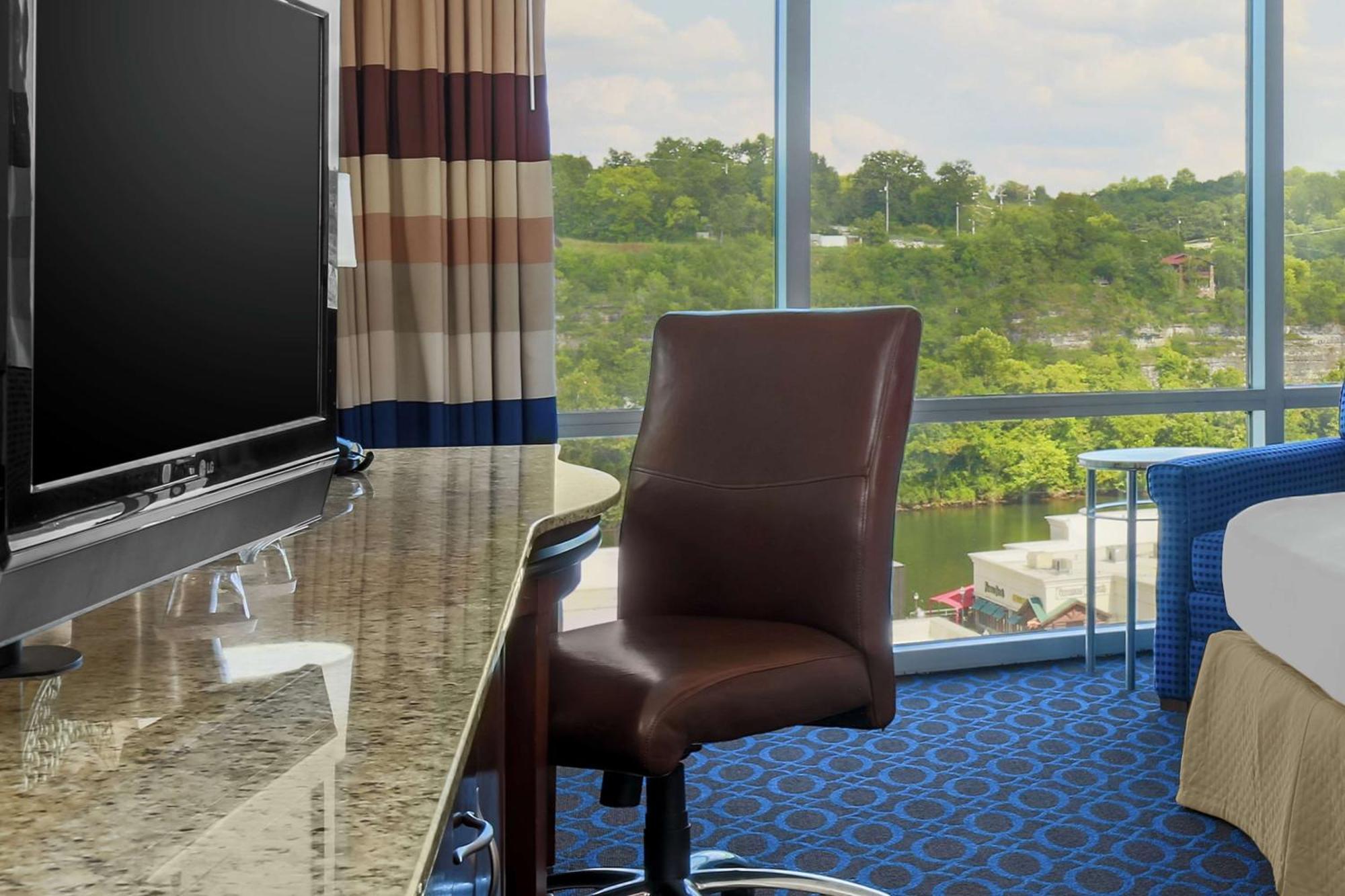Hilton Convention Center Resort 4*