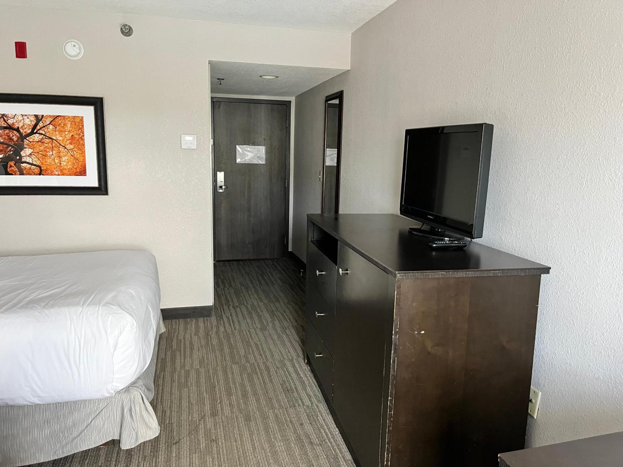 Hillside 3*