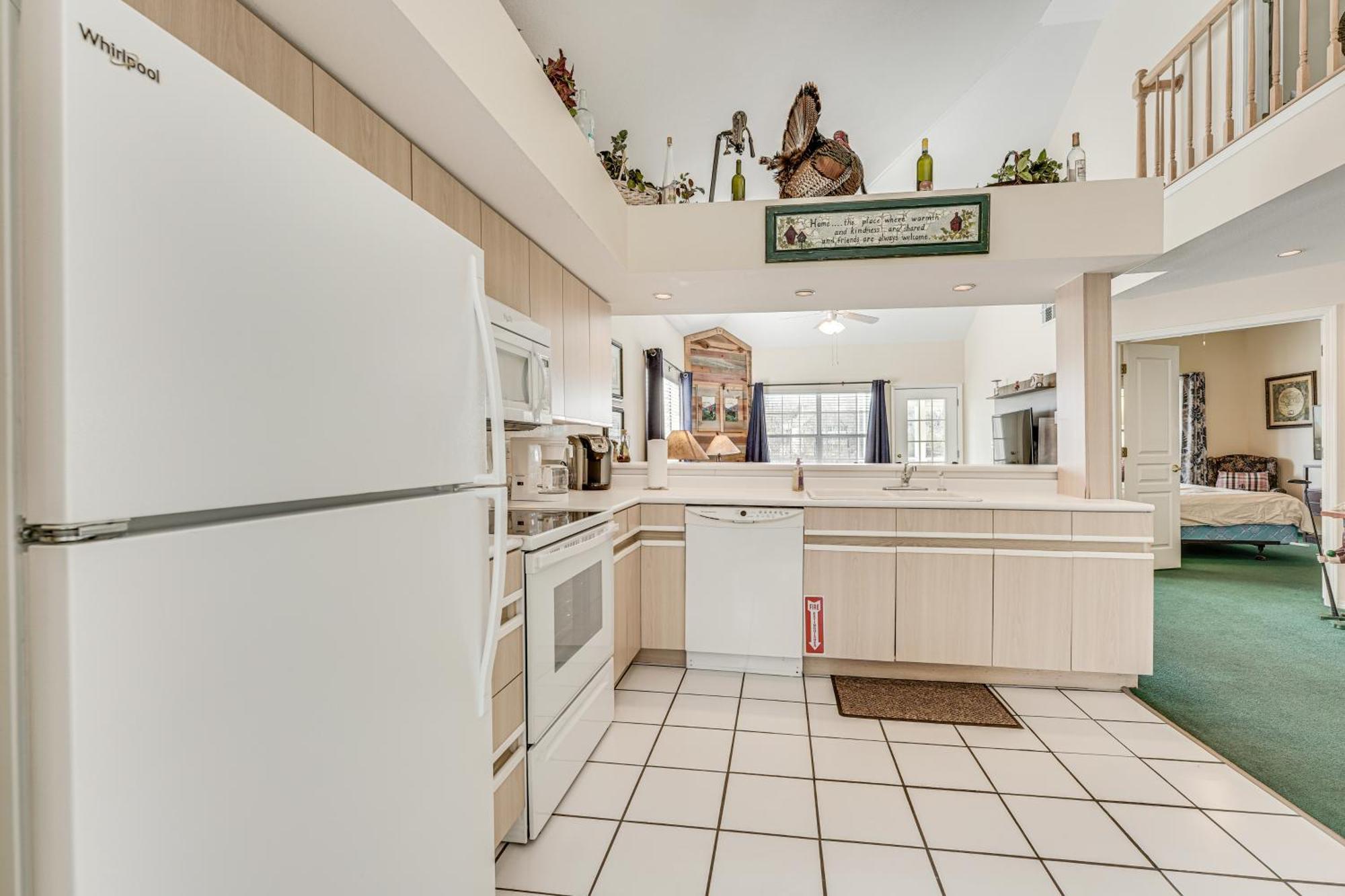 With Golf Course Views Walk To Strip! *