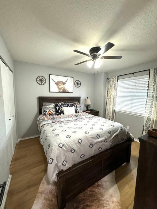 Apartment Modern Comfort: Updated Cozy In Indian Point *