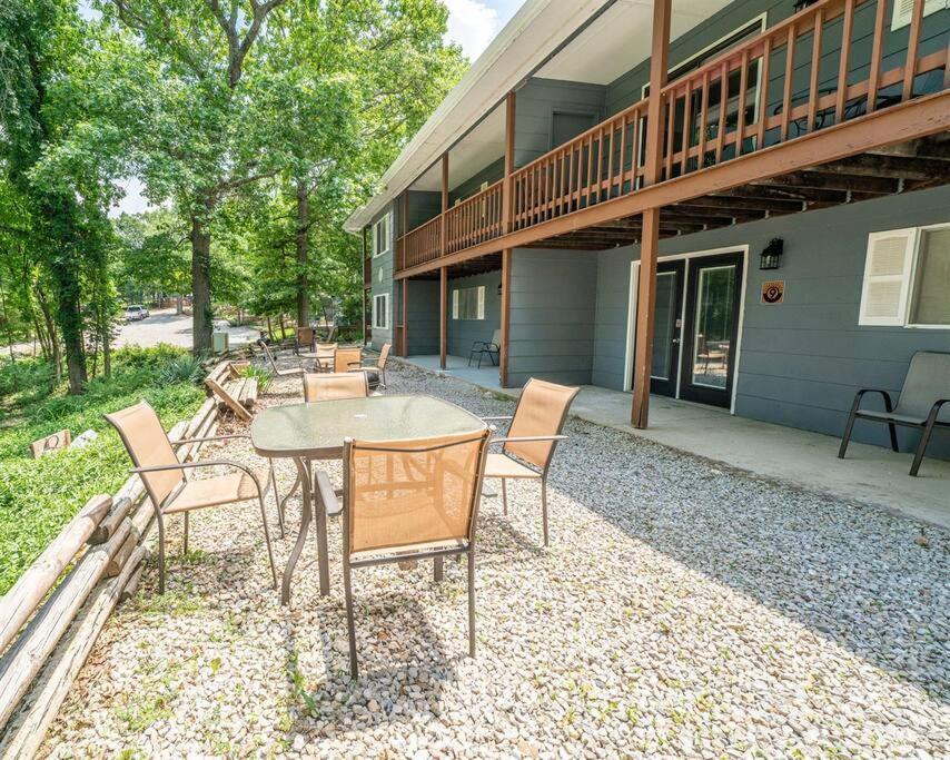 Apartment Indian Point Villa#7 At Tribesman On Table Rock Near Silver Dollar City,