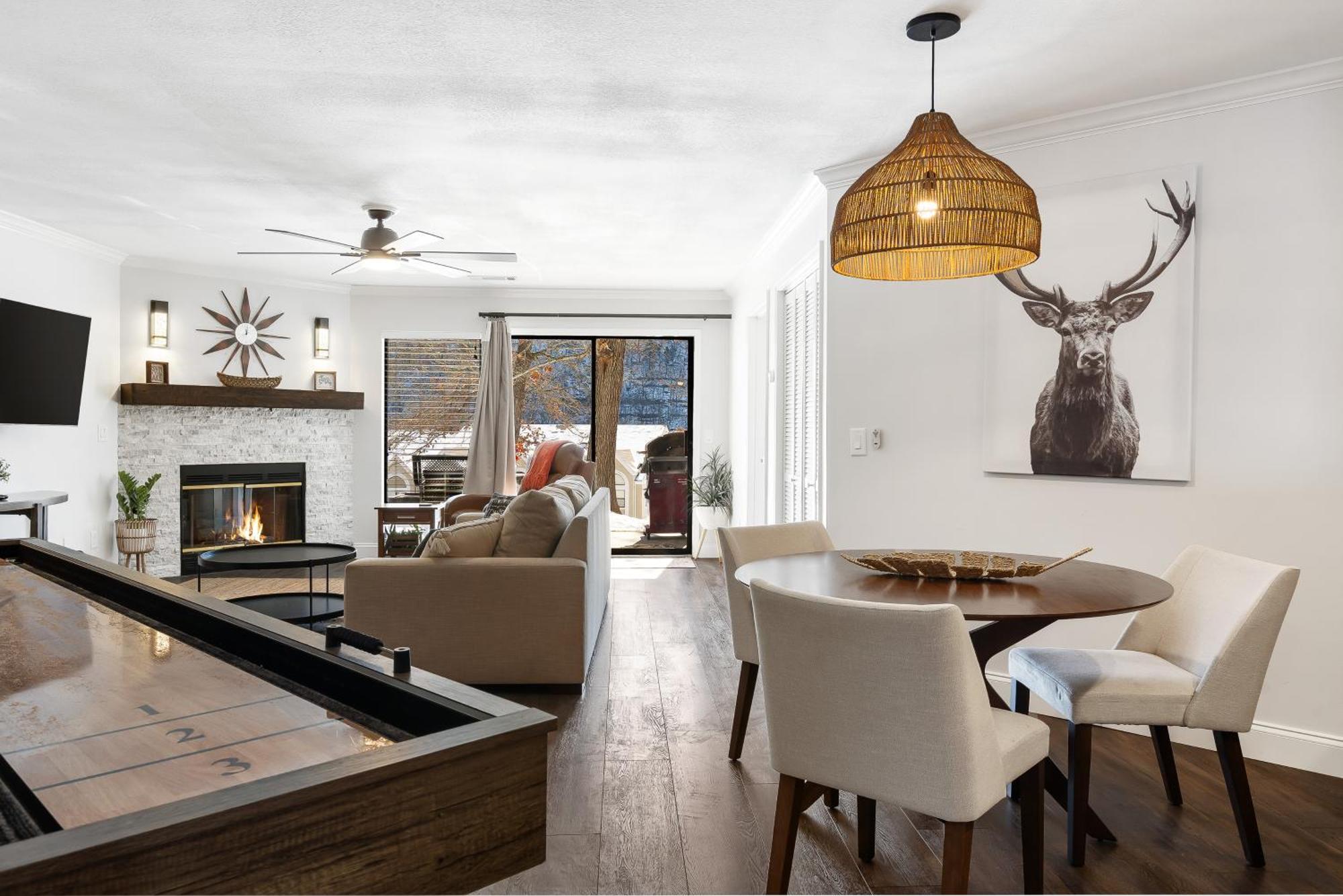 Lavish Escape With And Access Apartment Branson