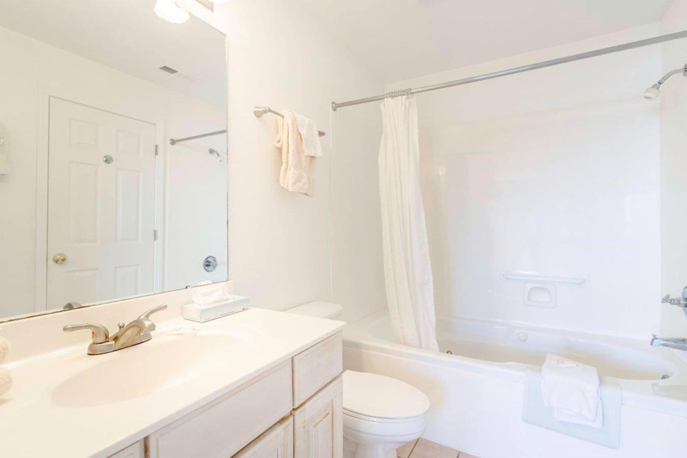 On Table Rock With Views And Pool And Wifi Close To Silver Dollar * Branson