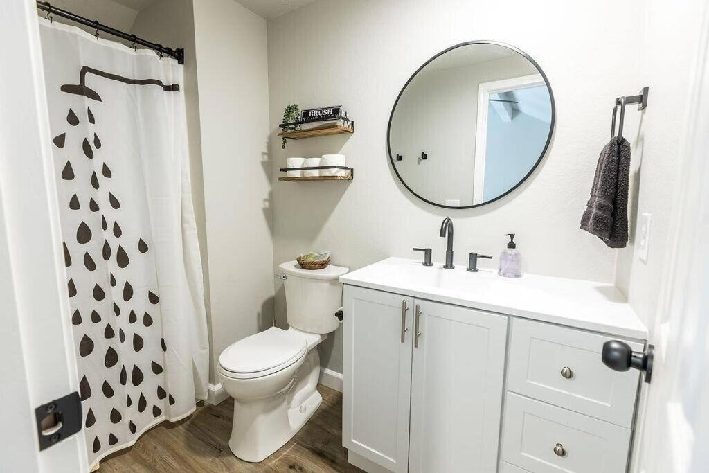 White River - Newly Updated! Apartment
