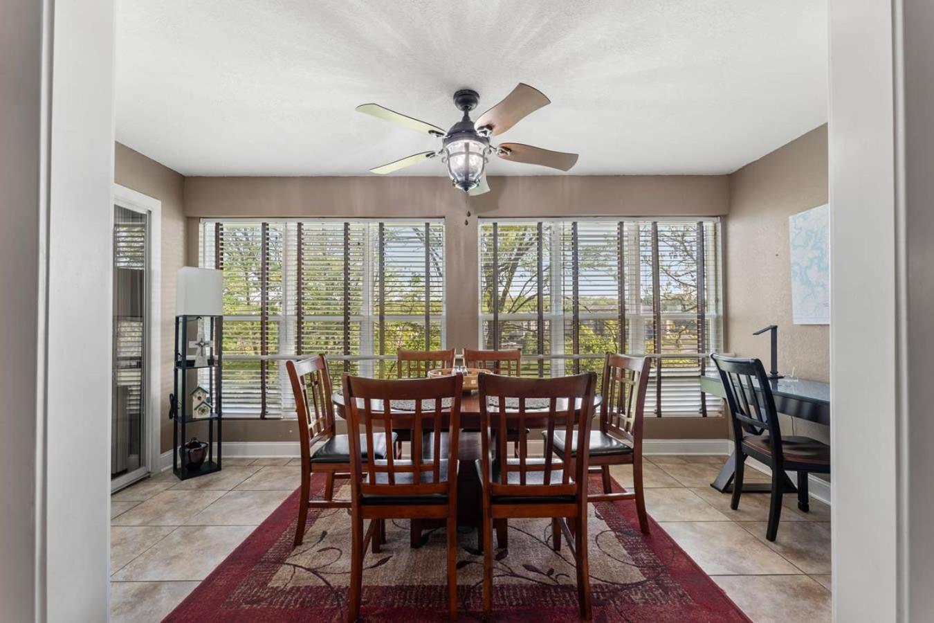 Penthouse Thousand Hills Golf Front With Pool Close To 76 And Sleeps 8 Apartment *