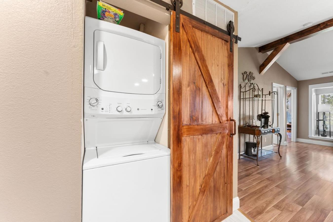 Penthouse Thousand Hills Golf Front With Pool Close To 76 And Sleeps 8 Branson