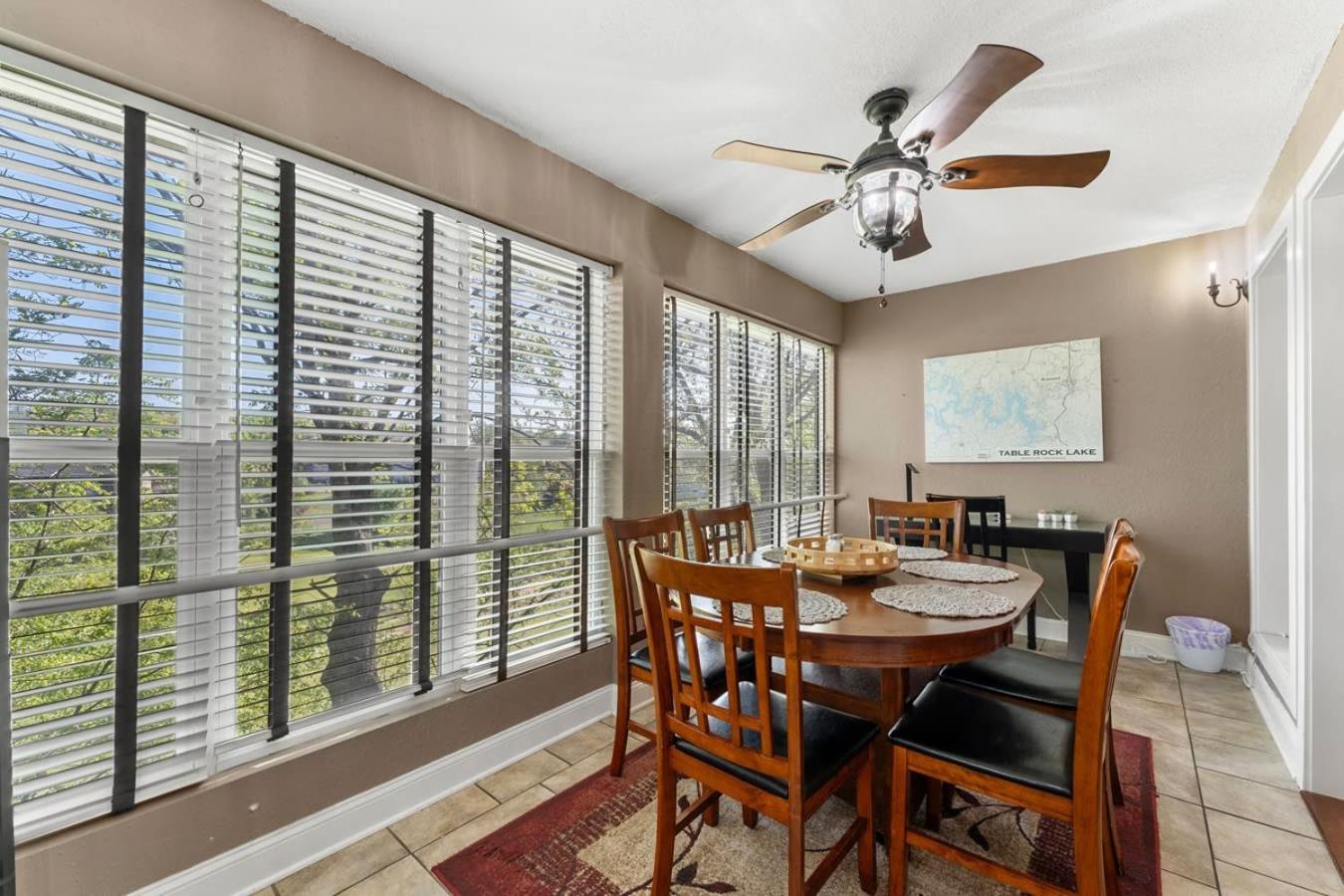 Penthouse Thousand Hills Golf Front With Pool Close To 76 And Sleeps 8