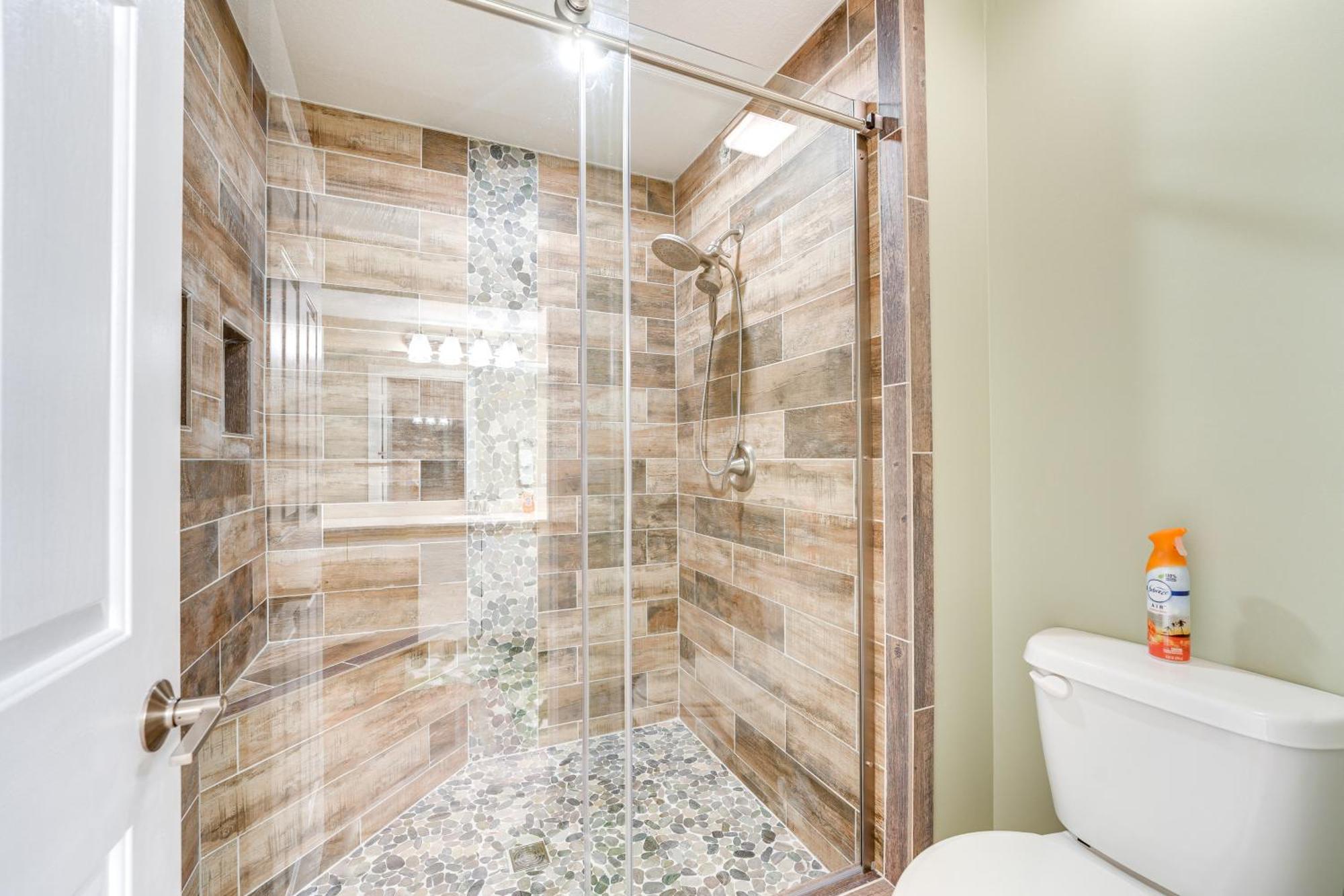 Apartment Convenient With Amenities! Branson