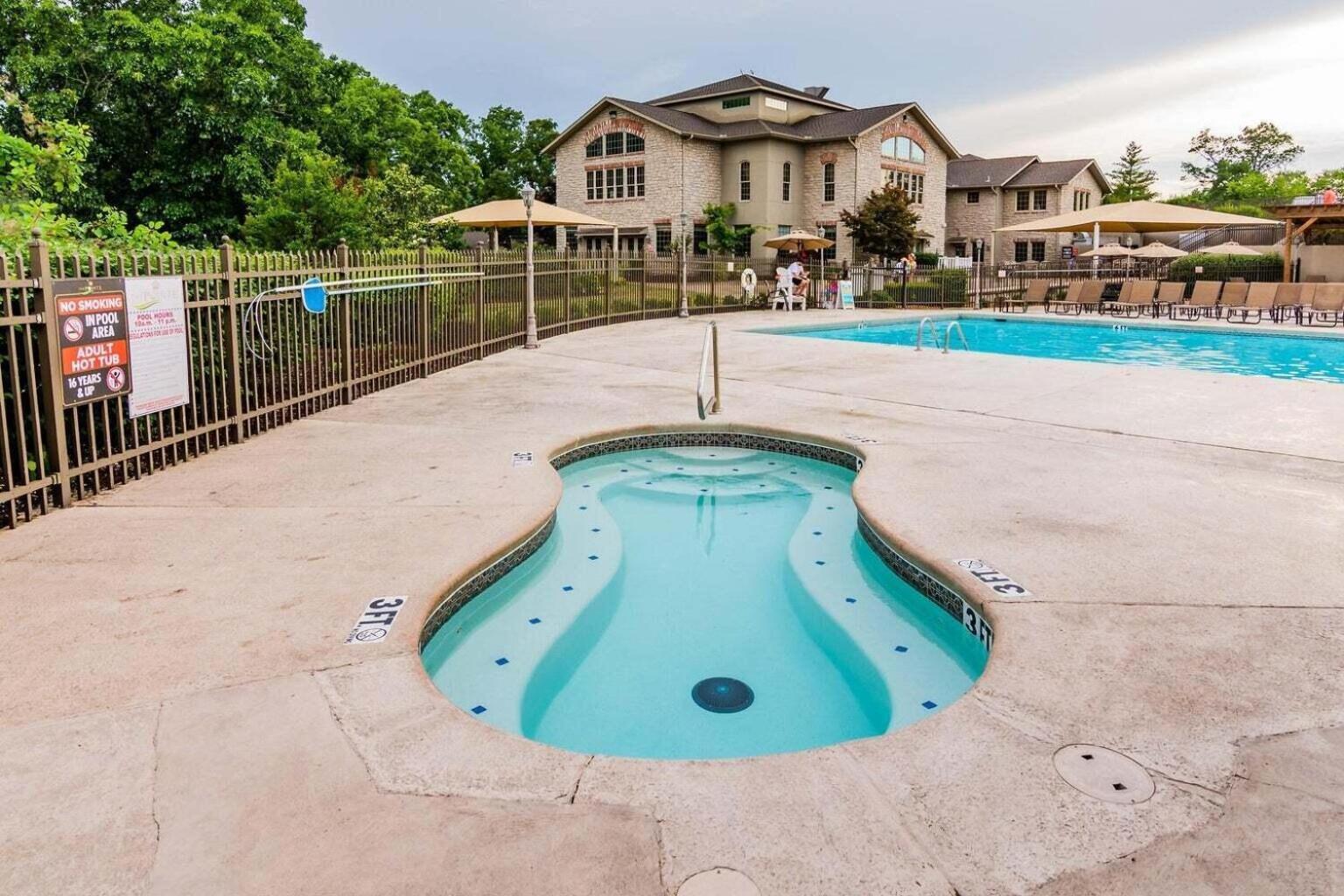 Holiday home Table Rock Escape At Pointe Royale