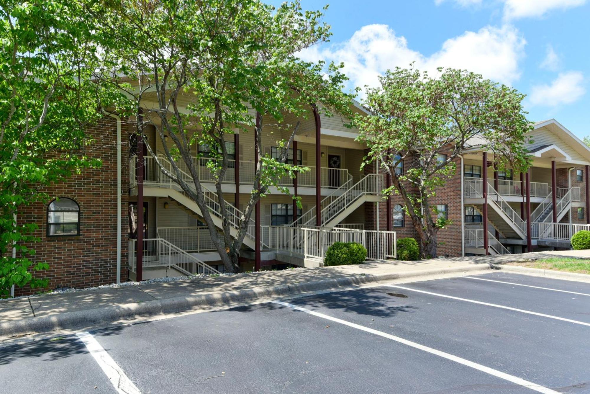 Apartment Beautiful At Thousand Hills-heart Of Branson-spacious And Affordable Branson