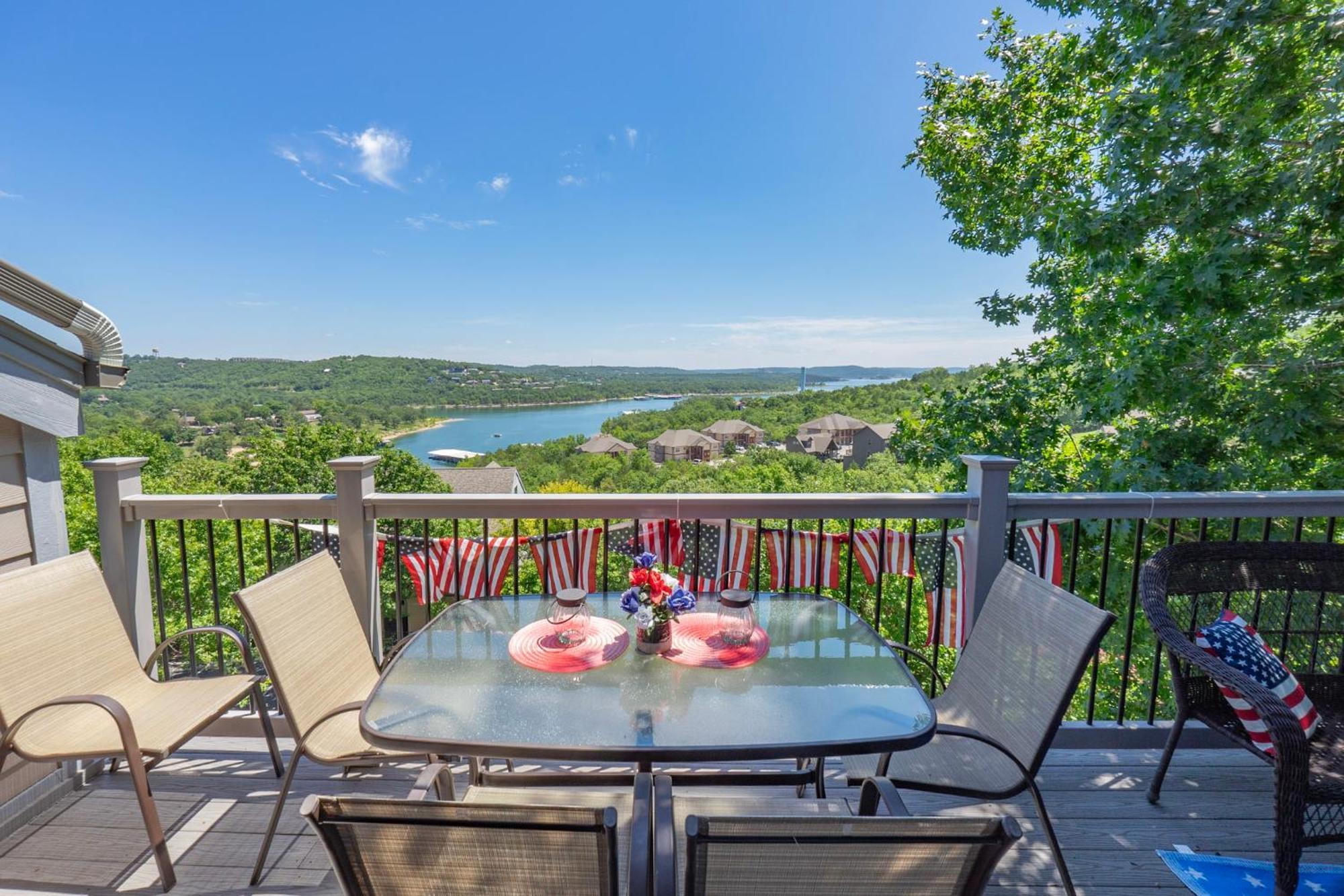 Lake View! Walk-in 3 Bedroom - Outdoor Pool - Free Tickets Included - Trh6-6 Branson
