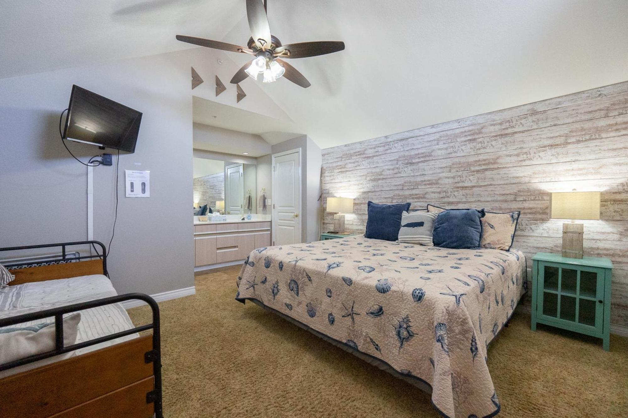 Holiday home 3br With Loft - Near The Strip - Free Attraction Tickets Included - Fw2-6