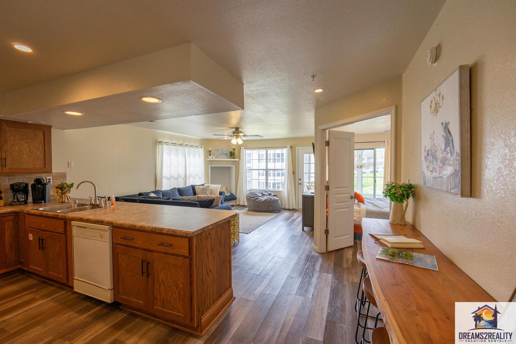 3br - Family Friendly With Lots Of Amenities - Free Tickets Included - Mb7-1 *