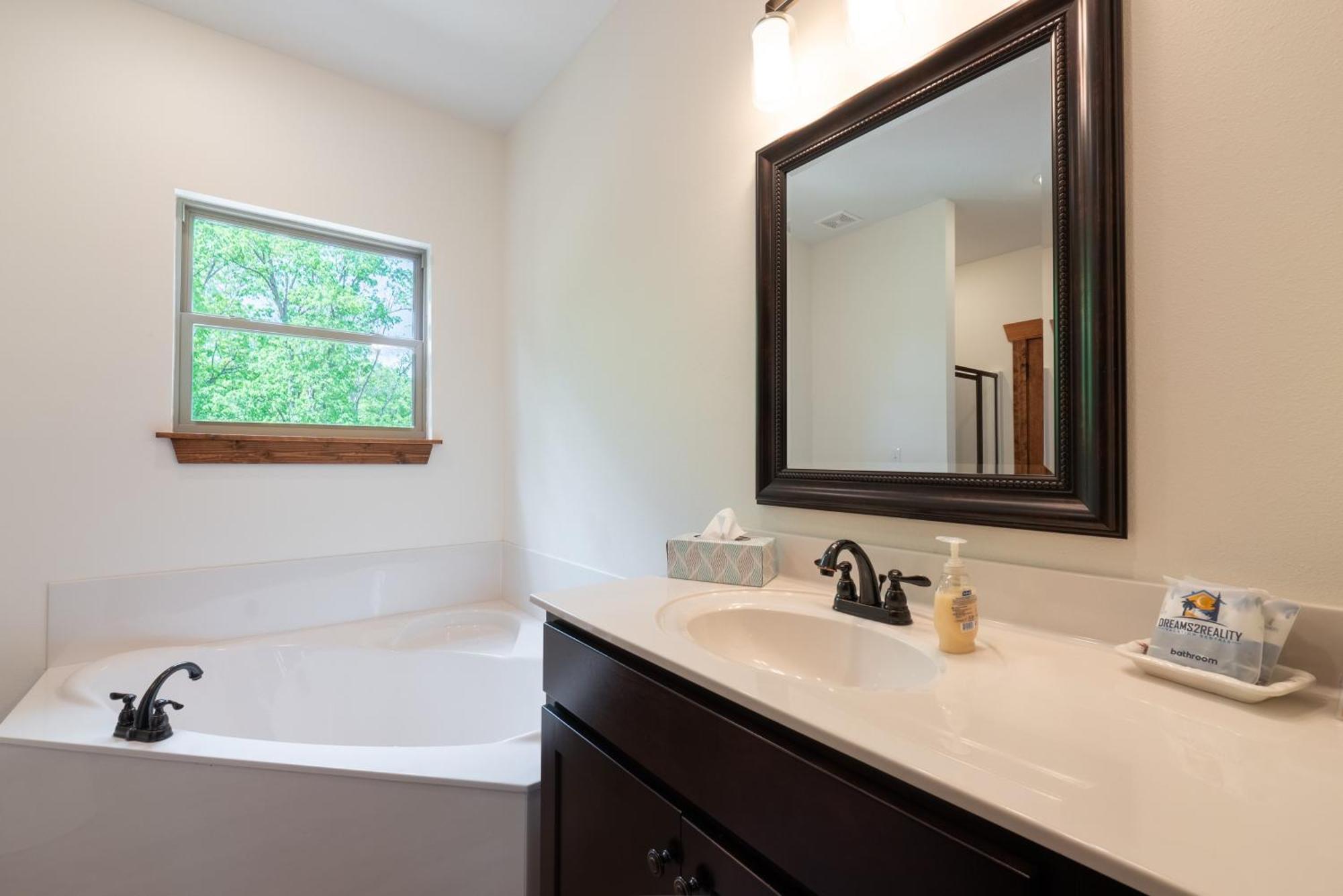 3br Walk-in Near Silver Dollar - Game - Pool - Free Tickets Included - Rr93a Holiday home