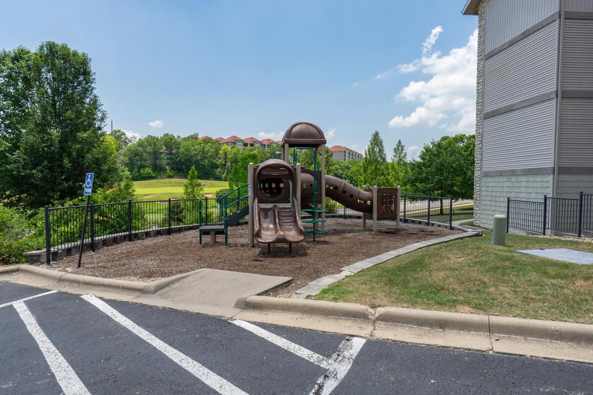 Apartment Elevator Access - Walk-in Shower - Close To 76 Strip - Free Tickets Included - Rl8-11b Branson