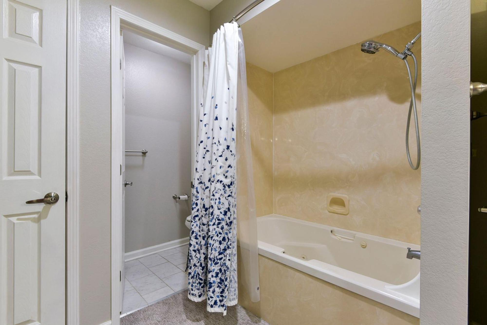 Beautiful At Thousand Hills-heart Of Branson-spacious And Affordable Branson
