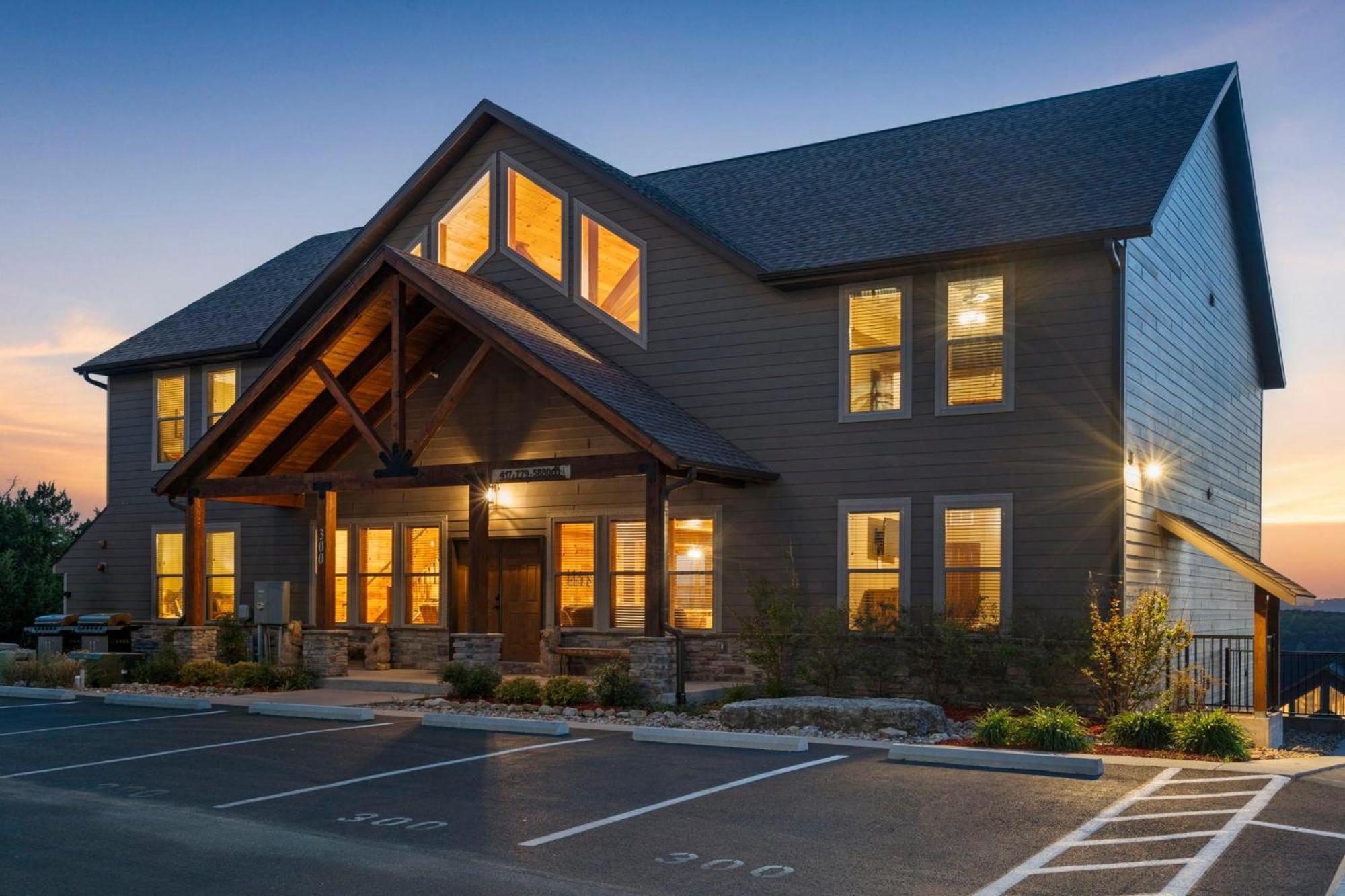 Chateau On The Cove Branson