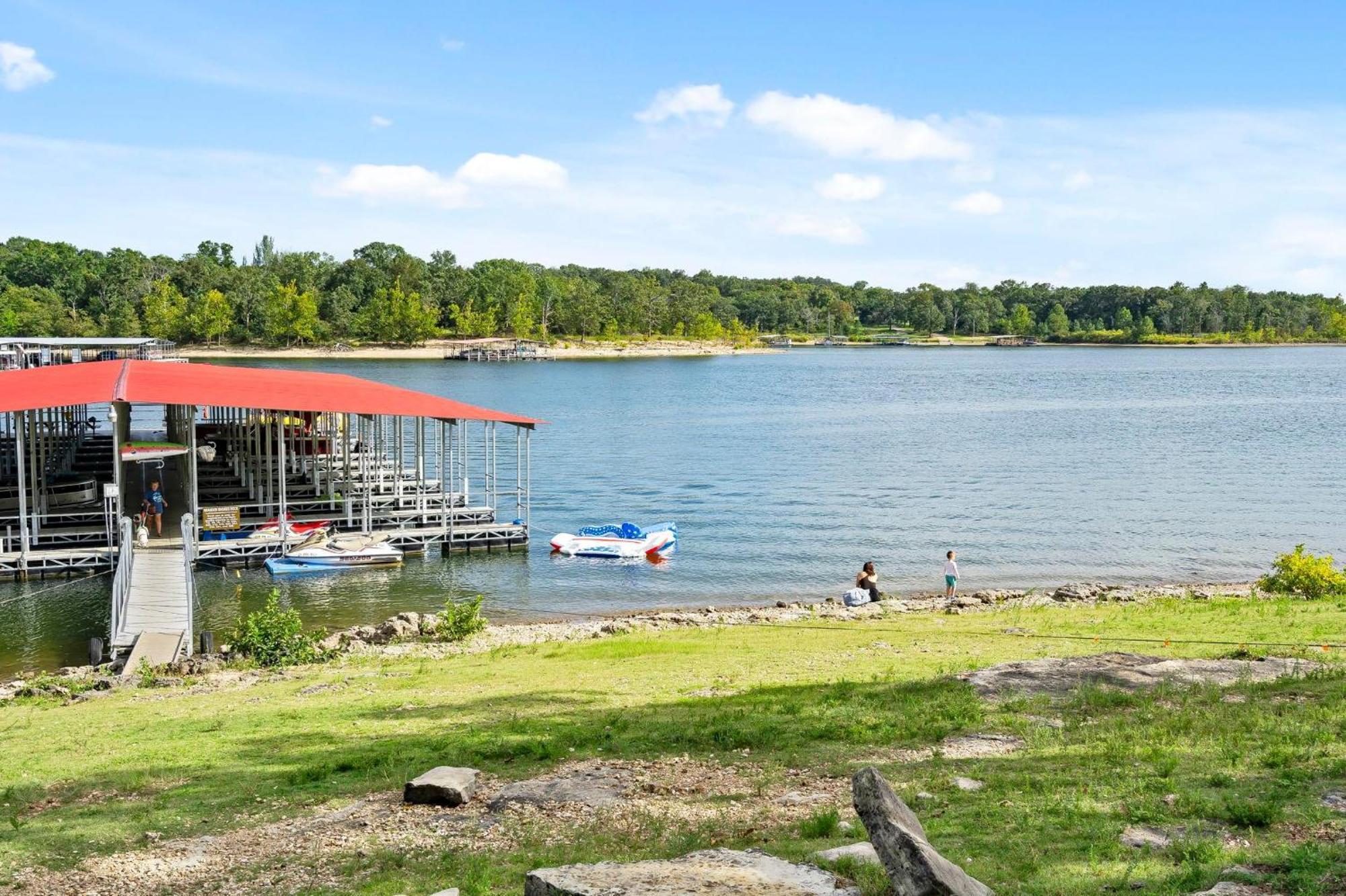 Angler Management - Lakefront * Branson