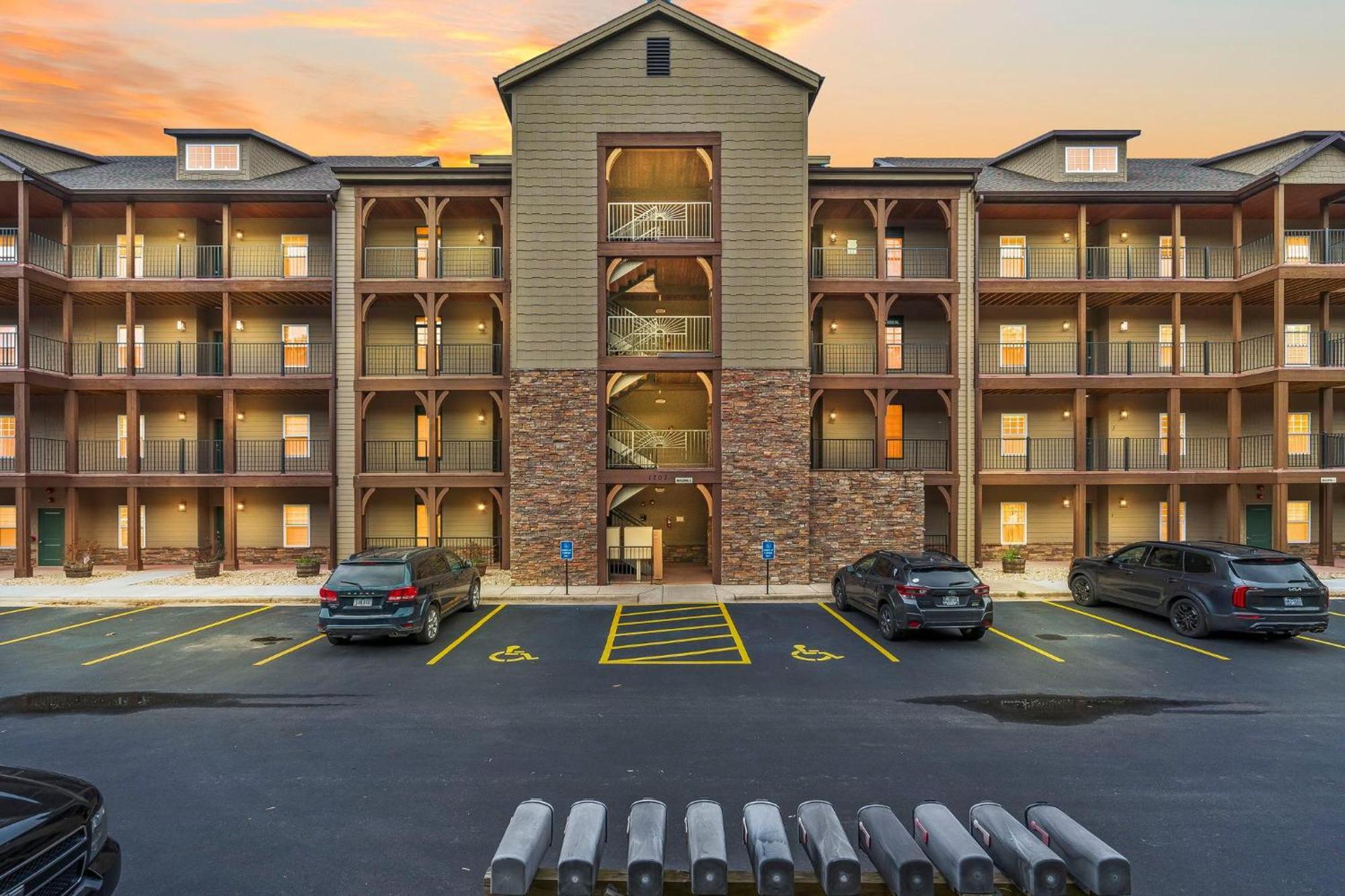 Briarwood Shores * Branson