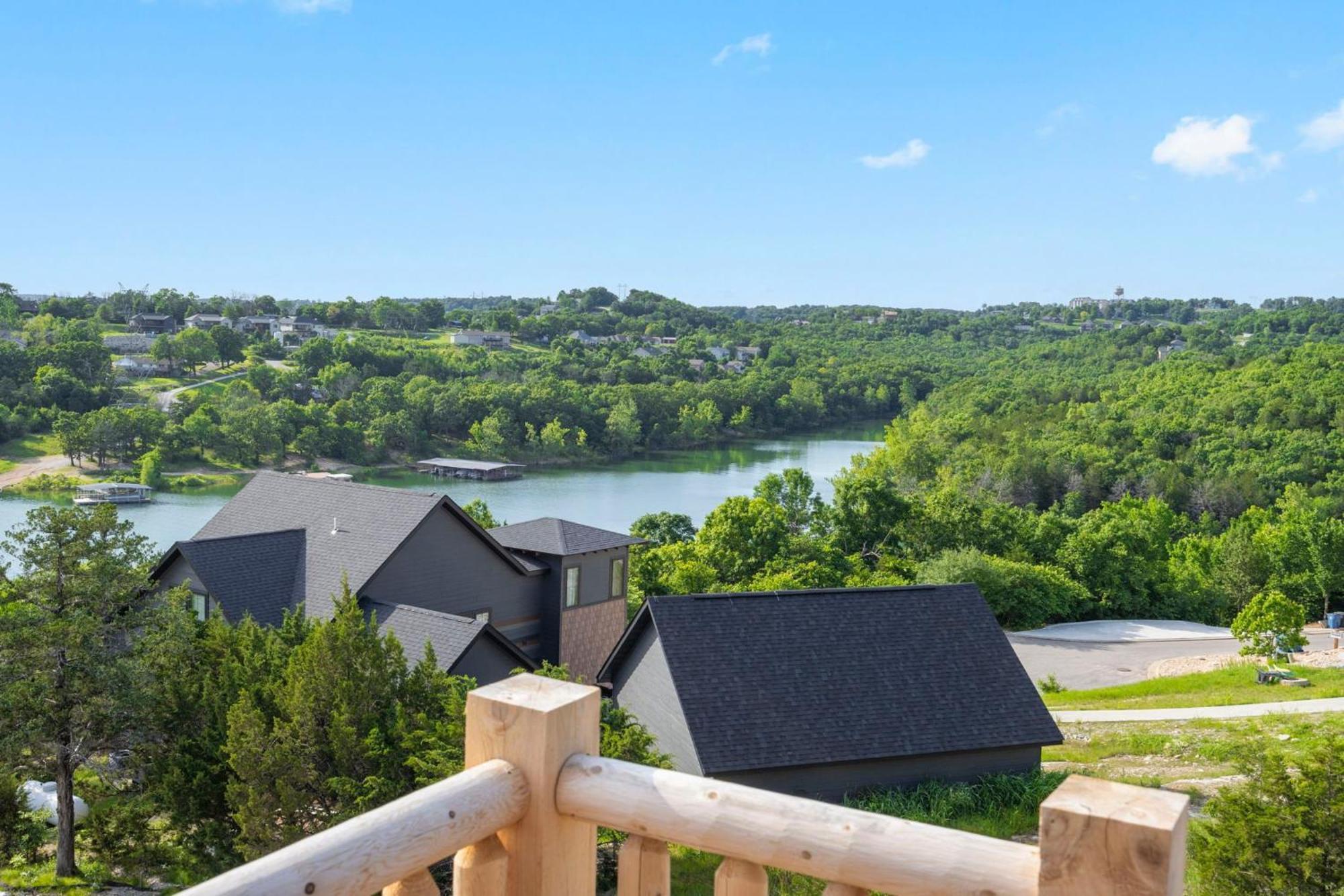 Holiday home Private Hot Tub-free Attraction Tickets-lake Lookout-community Indoor & Outdoor Pools Branson