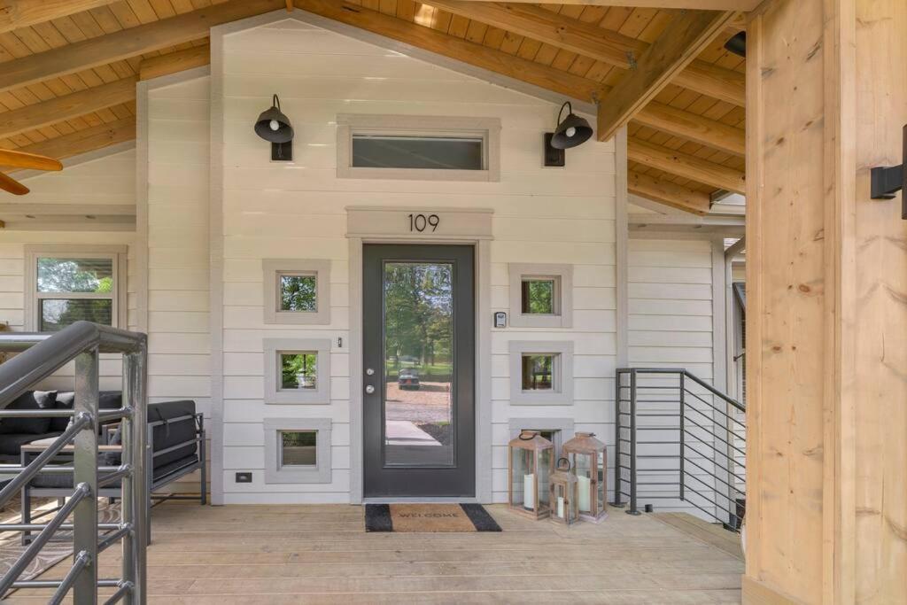 Maia - 109 Ridge Lane Branson