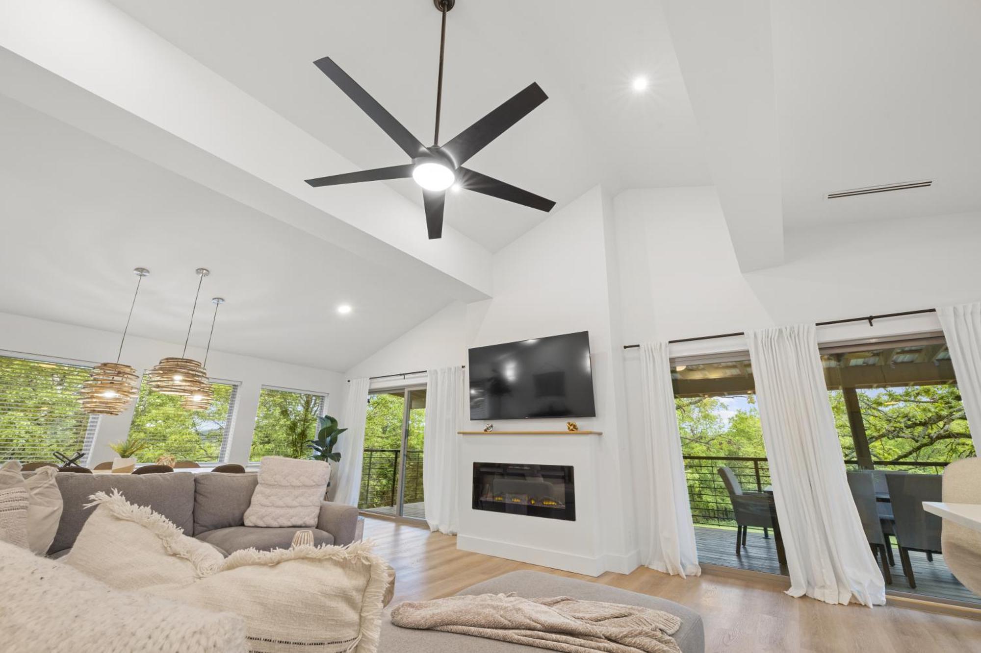 Willow - 99 Ridge Lane
