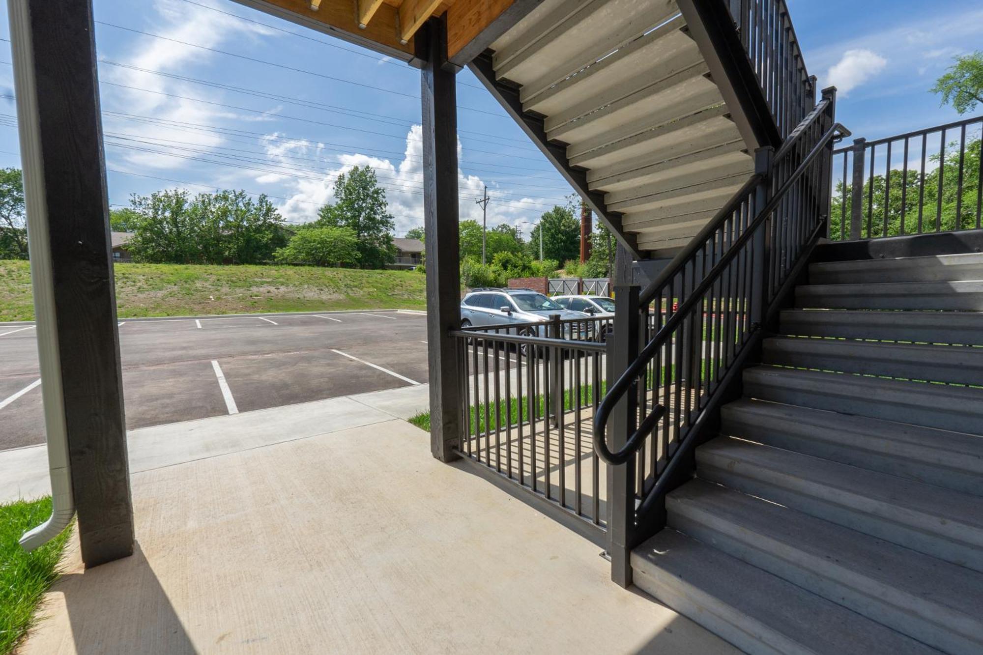 Dreams2reality New Build! Luxury 3br/3ba ~ Vaulted Ceilings ~ Amenities ~ Free Tickets Included Apartment