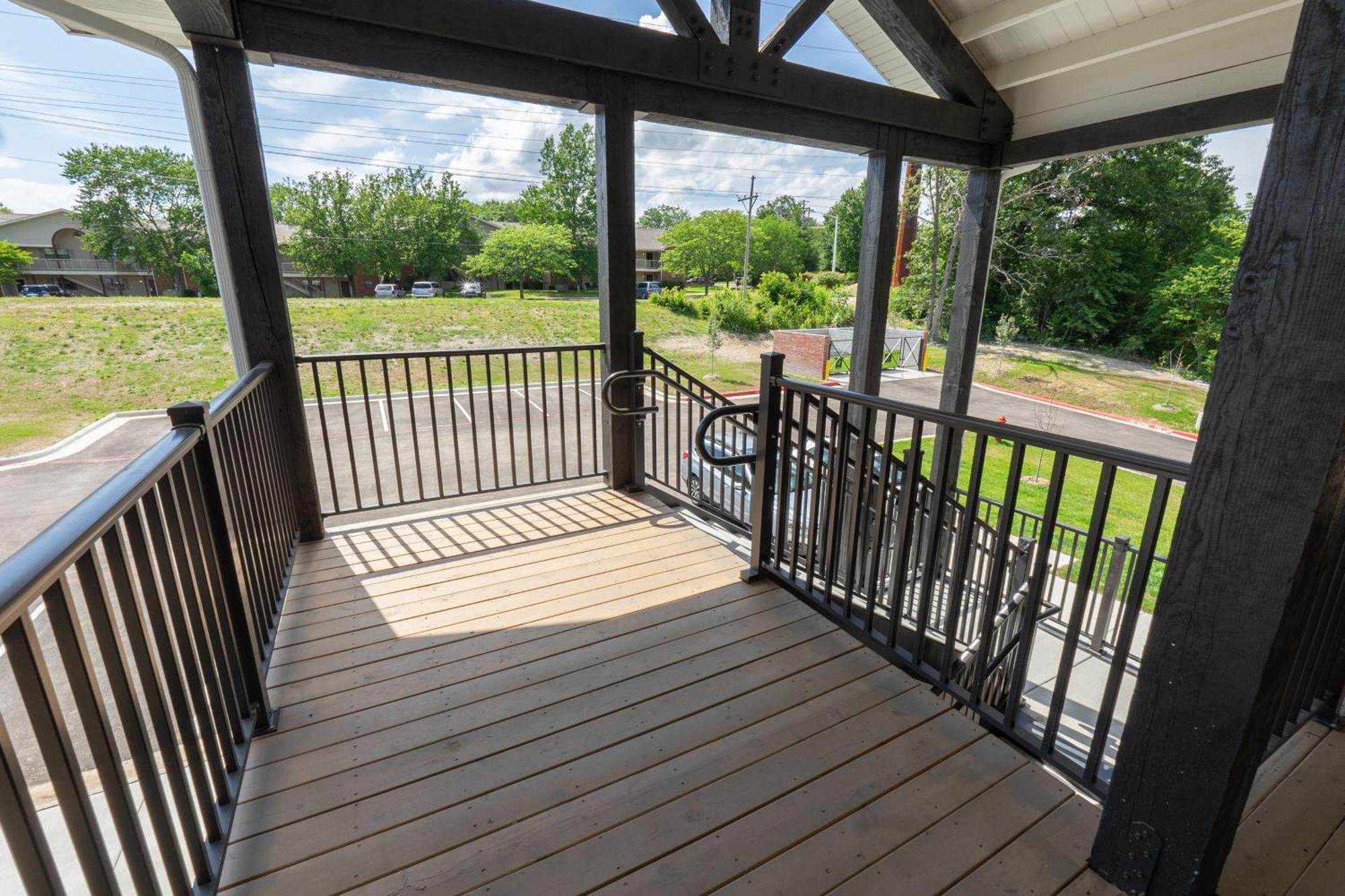 Dreams2reality New Build! Luxury 3br/3ba ~ Vaulted Ceilings ~ Amenities ~ Free Tickets Included Apartment *