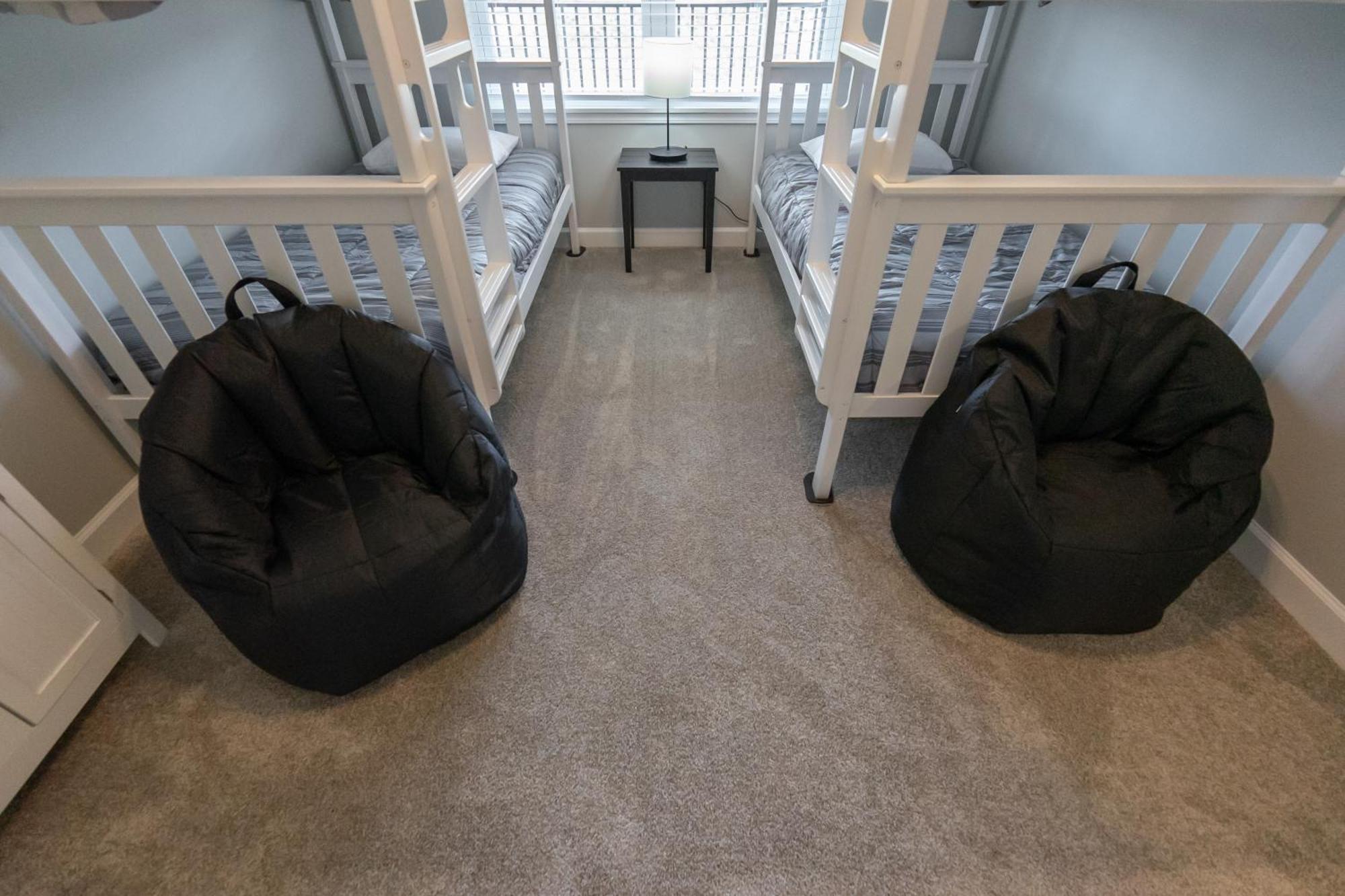 Dreams2reality New Build! Luxury 3br/3ba ~ Vaulted Ceilings ~ Amenities ~ Free Tickets Included * Branson