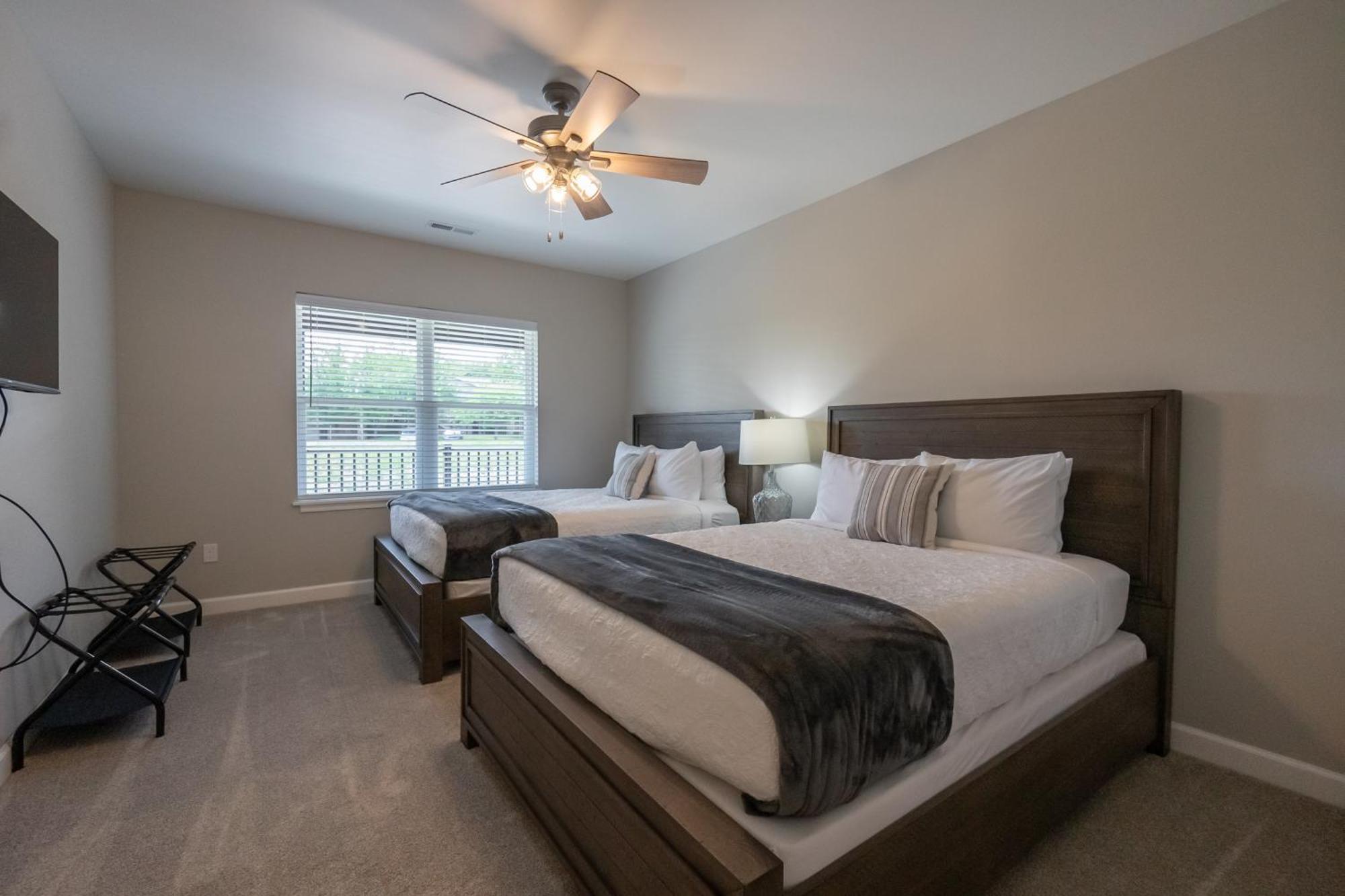 Apartment Dreams2reality New Build! Luxury 3br/3ba ~ Vaulted Ceilings ~ Amenities ~ Free Tickets Included Branson