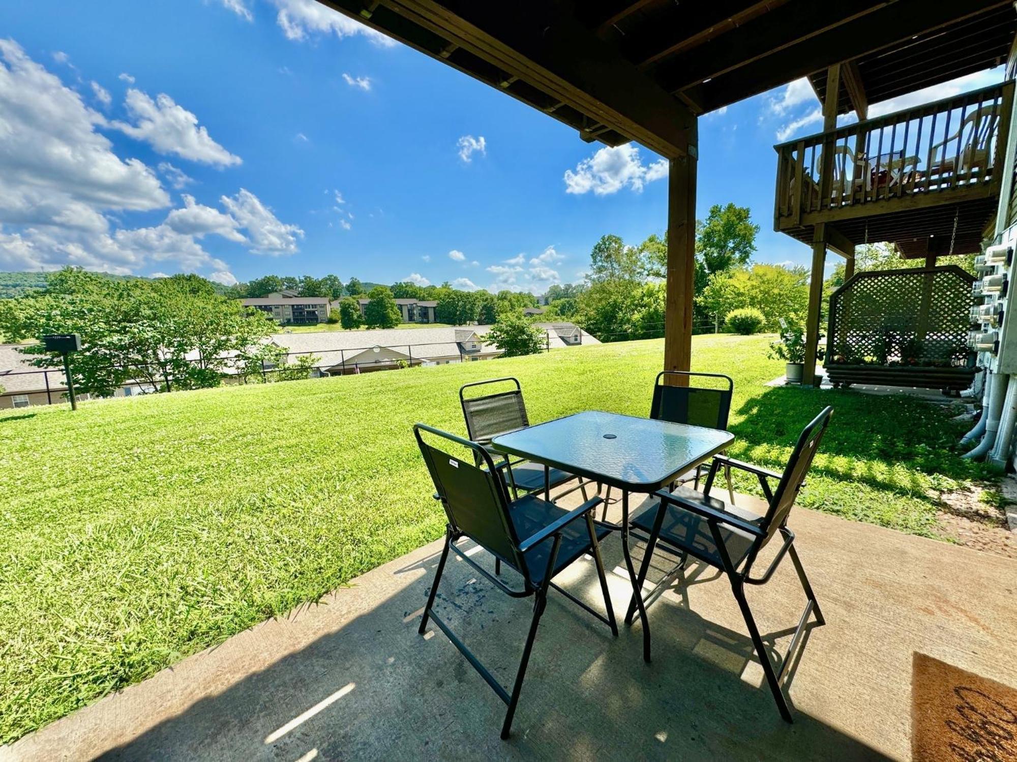 Rolling Hills Retreat