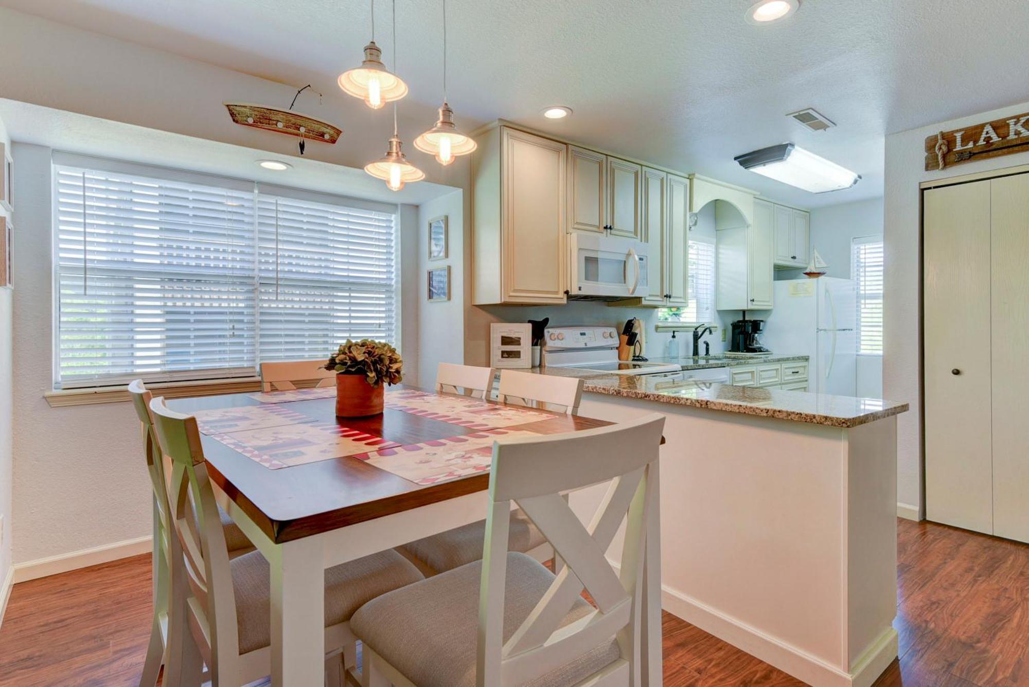 Beautiful Getaway-next To Silver Dollar &tablerock-family Amenities
