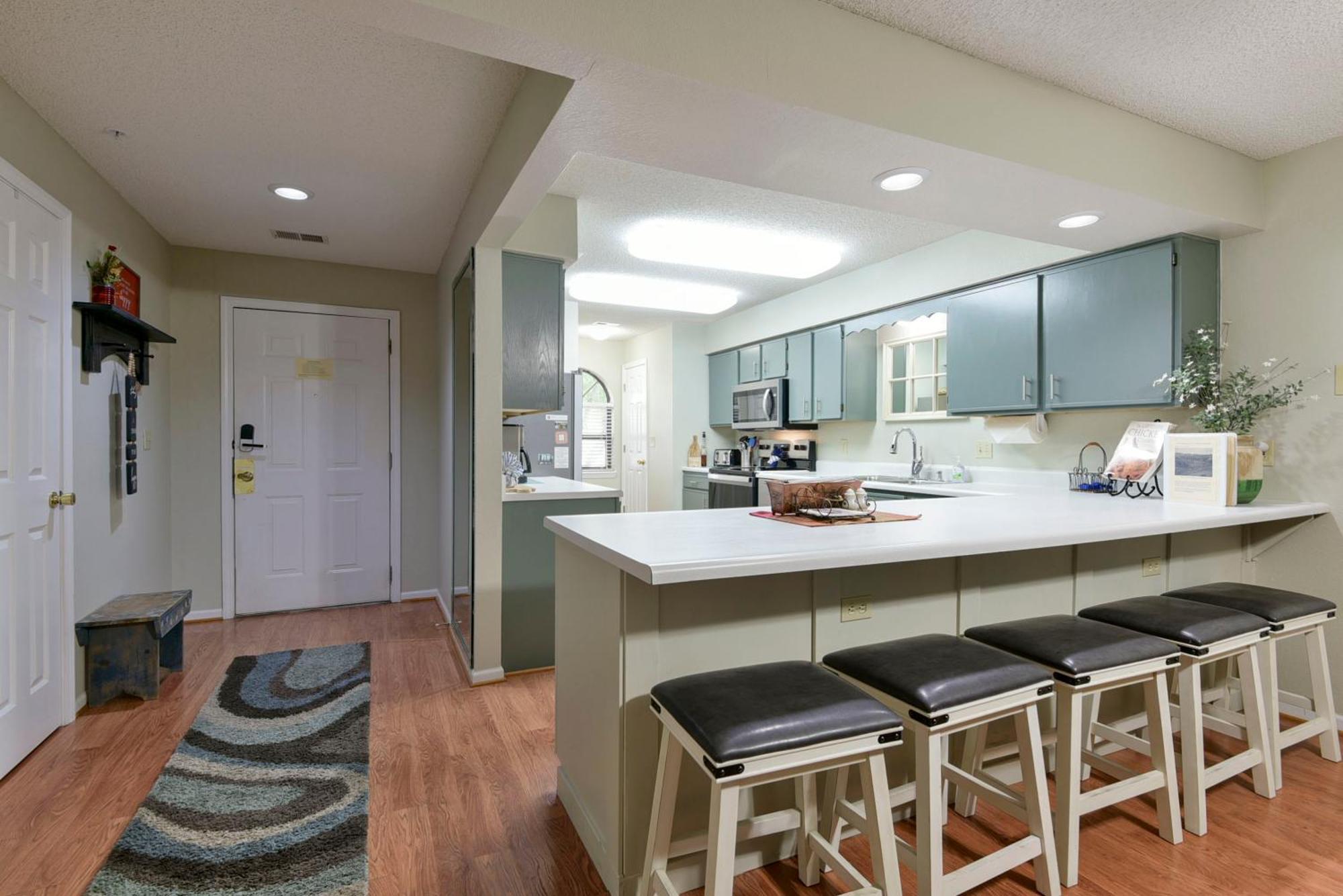 Beautiful At Thousand Hills-heart Of Branson-spacious And Affordable Apartment *