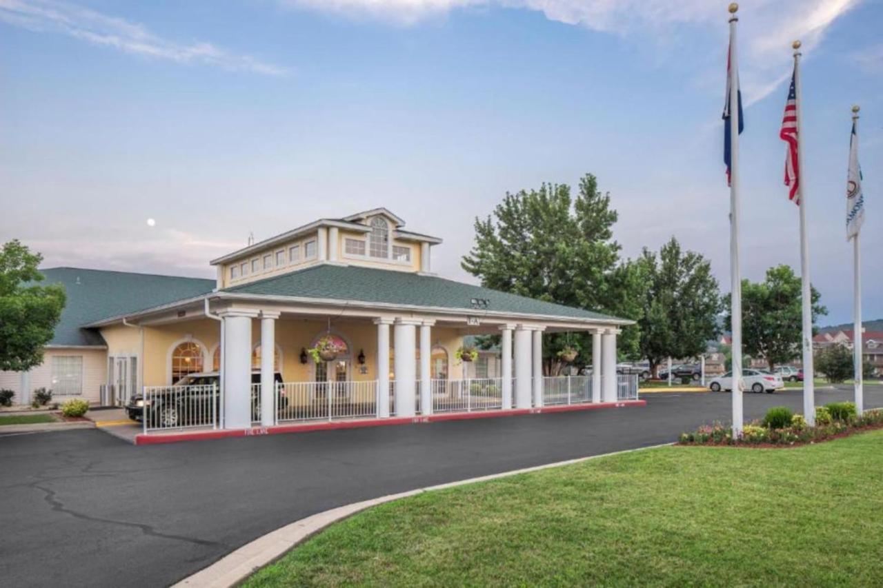 Diamond - The At Fall Creek - St Branson