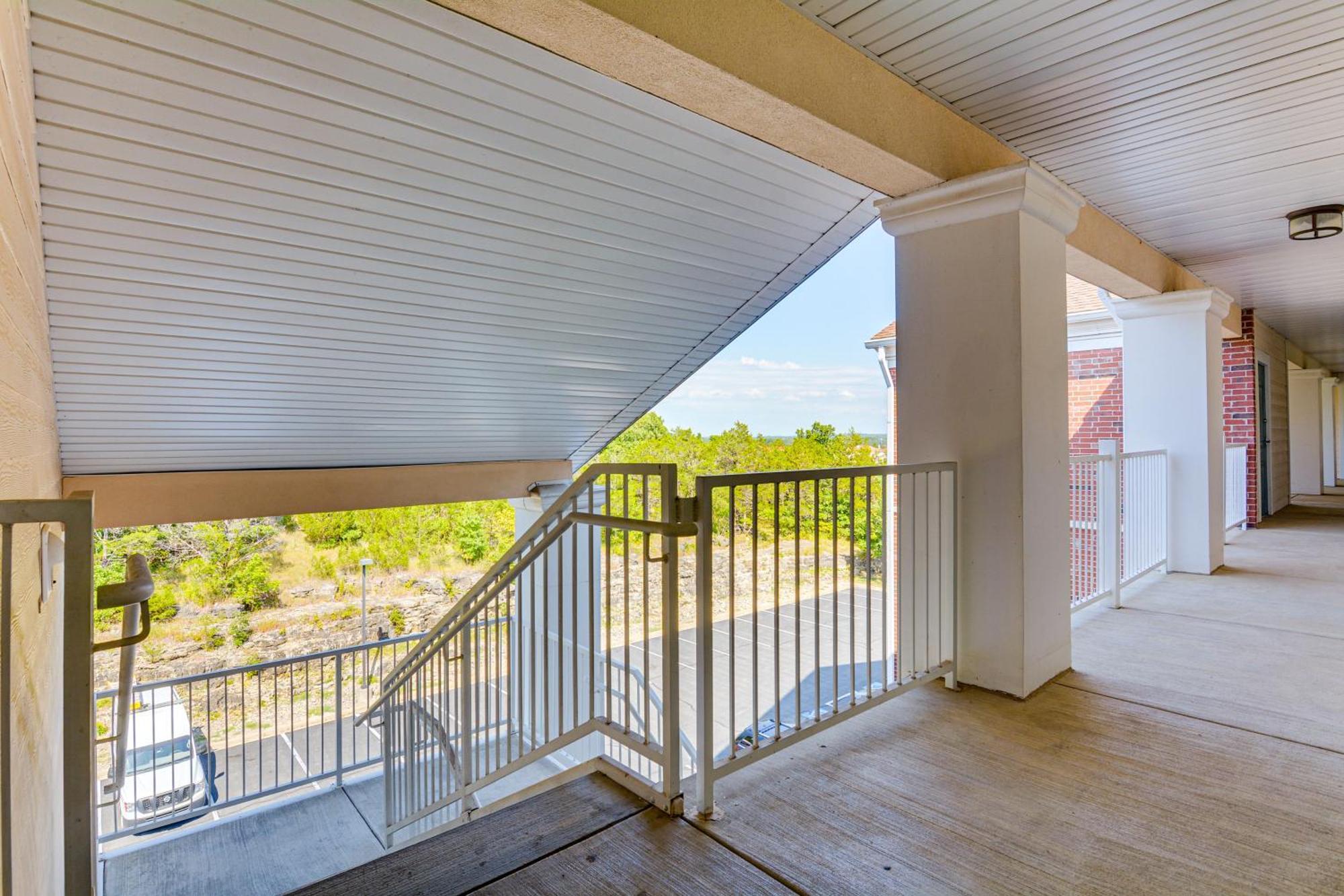 With Pool Access And Views, 3 Mi Dtwn! * Branson