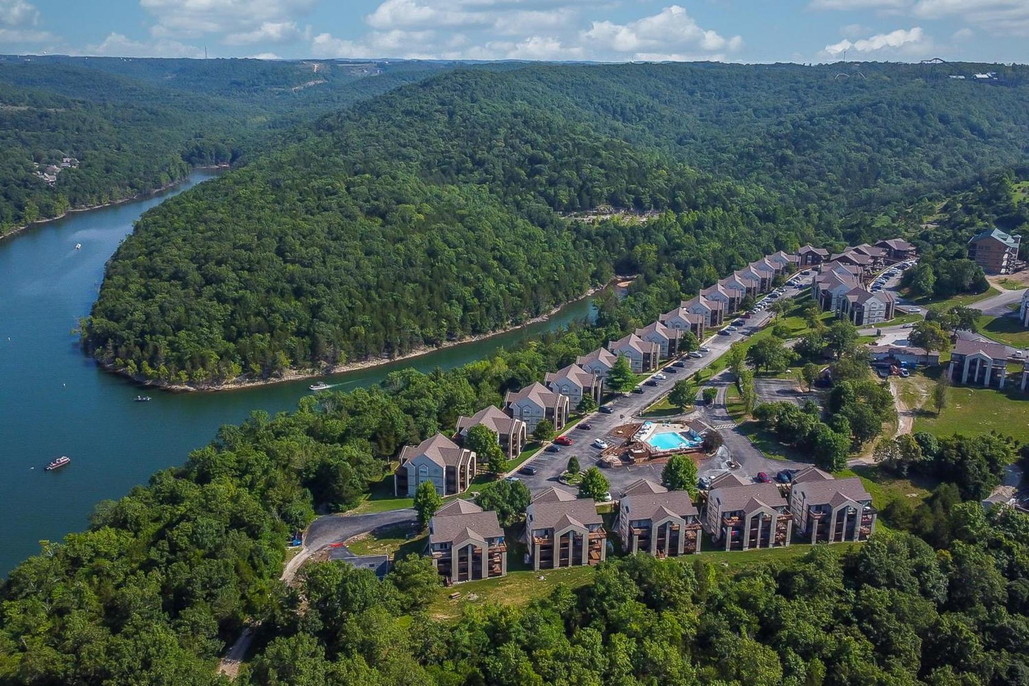 Treetop Tranquility Apartment Branson