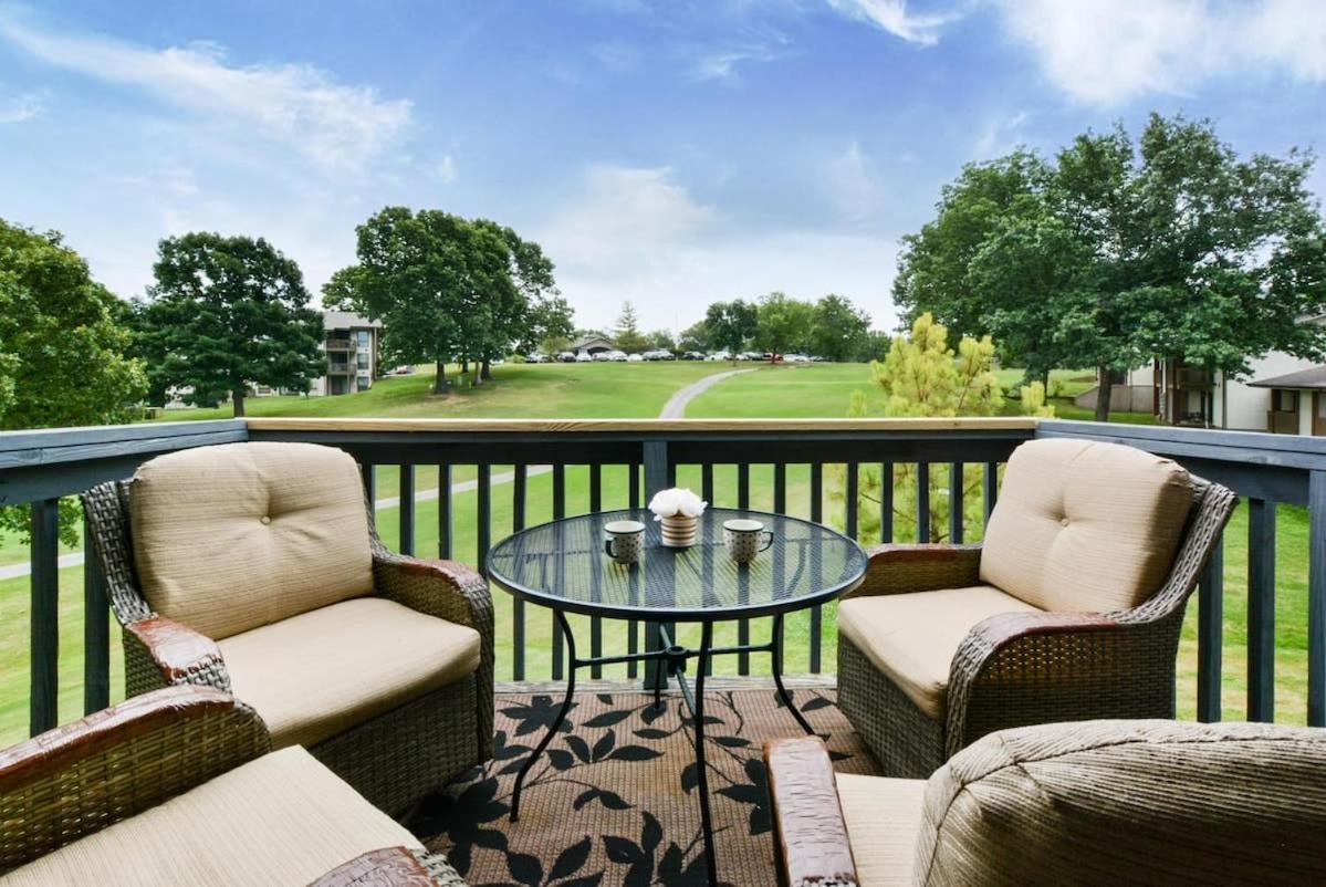 The Teeshot - Indoor Pool & Outdoor Pool * Branson