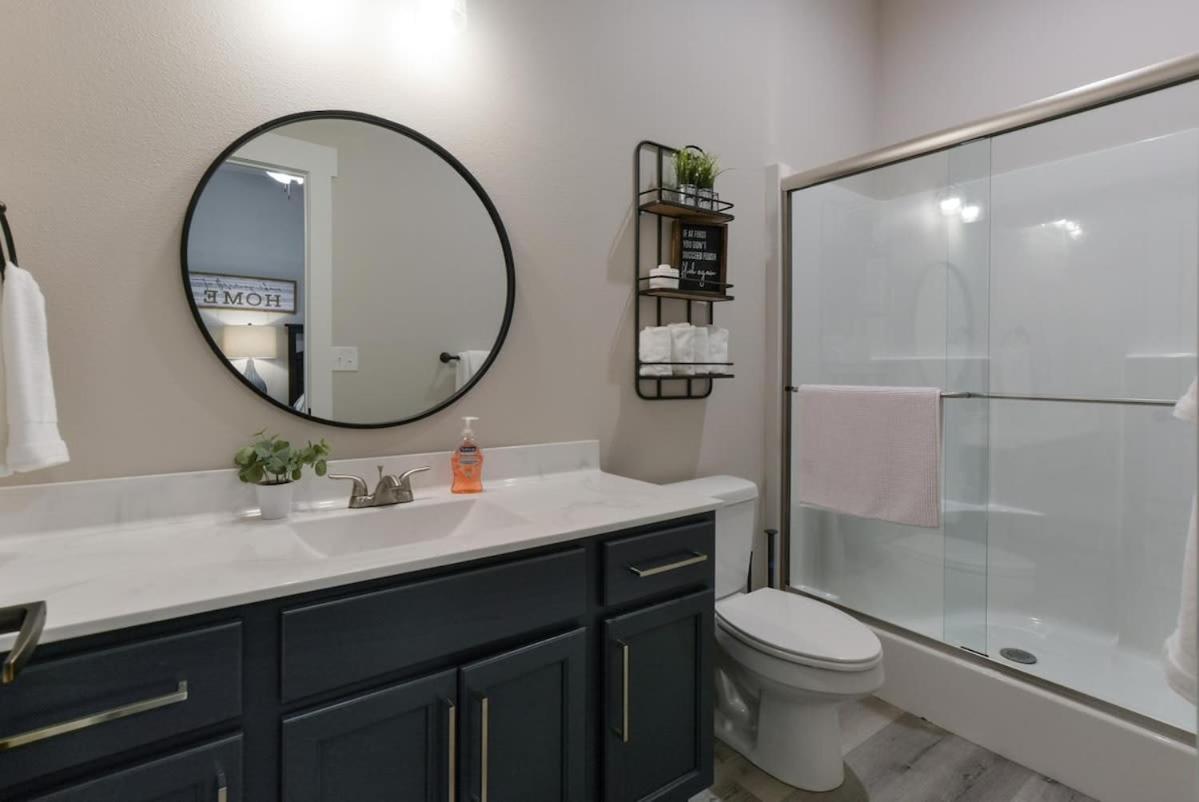 Holiday home Journey's Remedy -lake View Sleeps 30 Branson