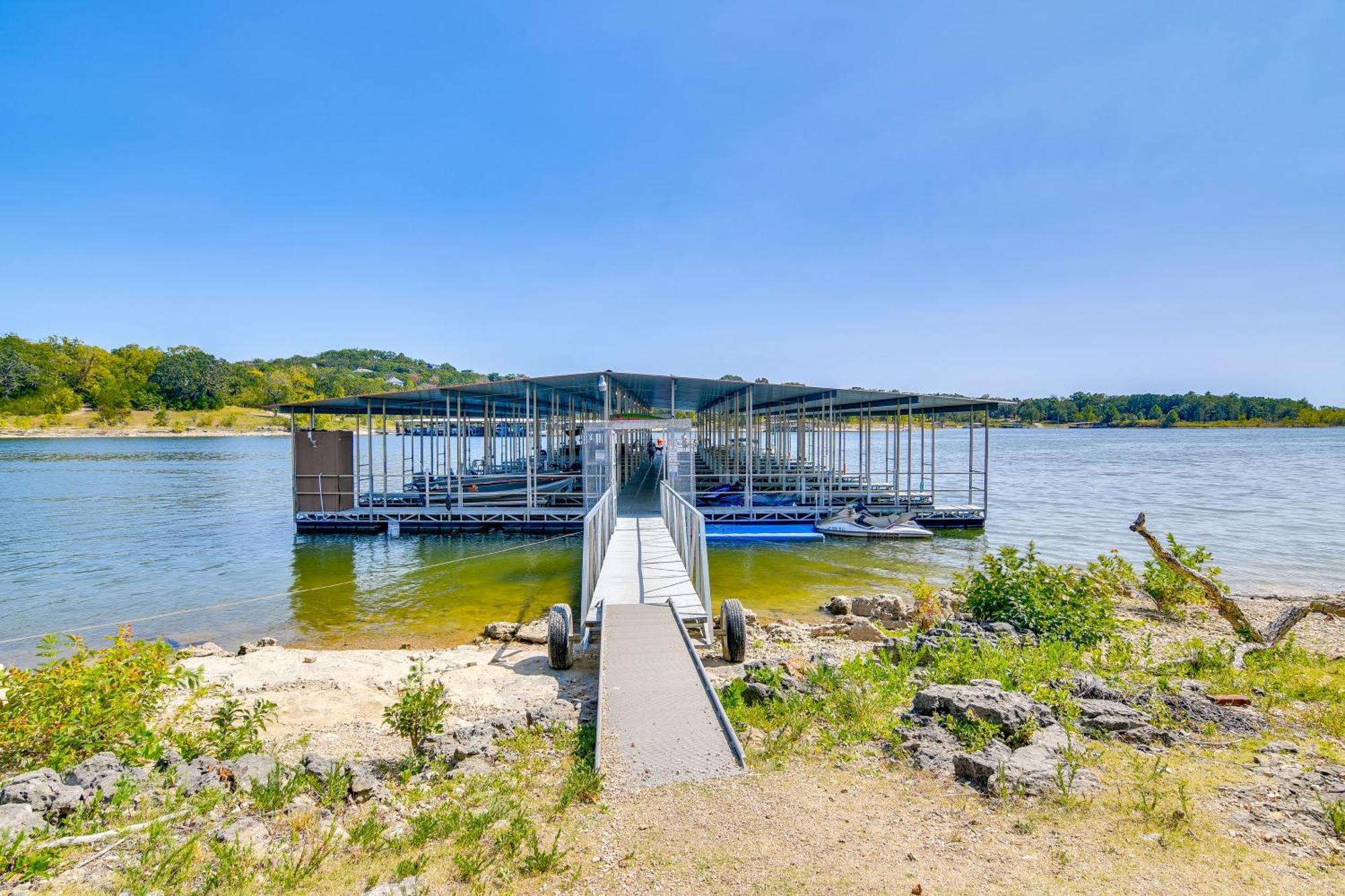Holiday home Table Rock With Boat Slip, Near 76 Strip!
