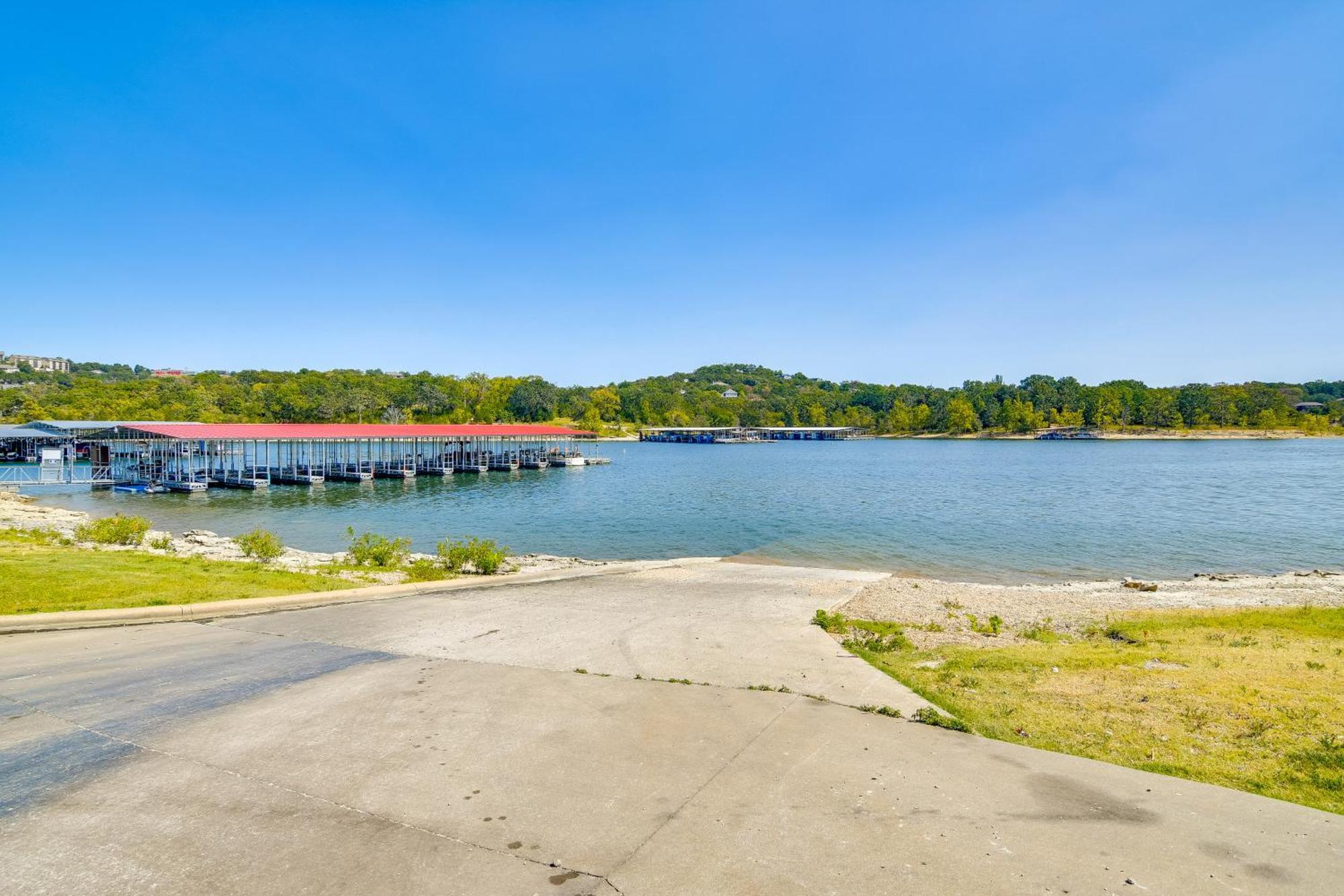 Table Rock With Boat Slip, Near 76 Strip! Holiday home *