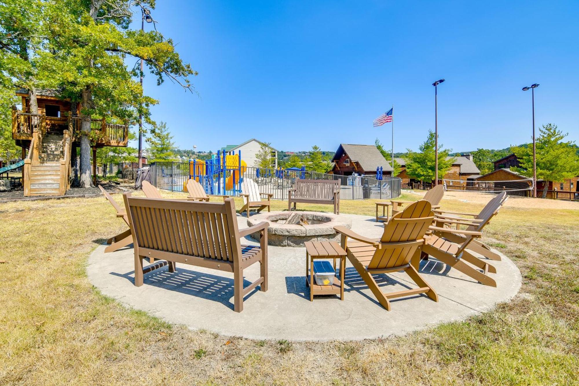 Table Rock With Boat Slip, Near 76 Strip! Holiday home Branson