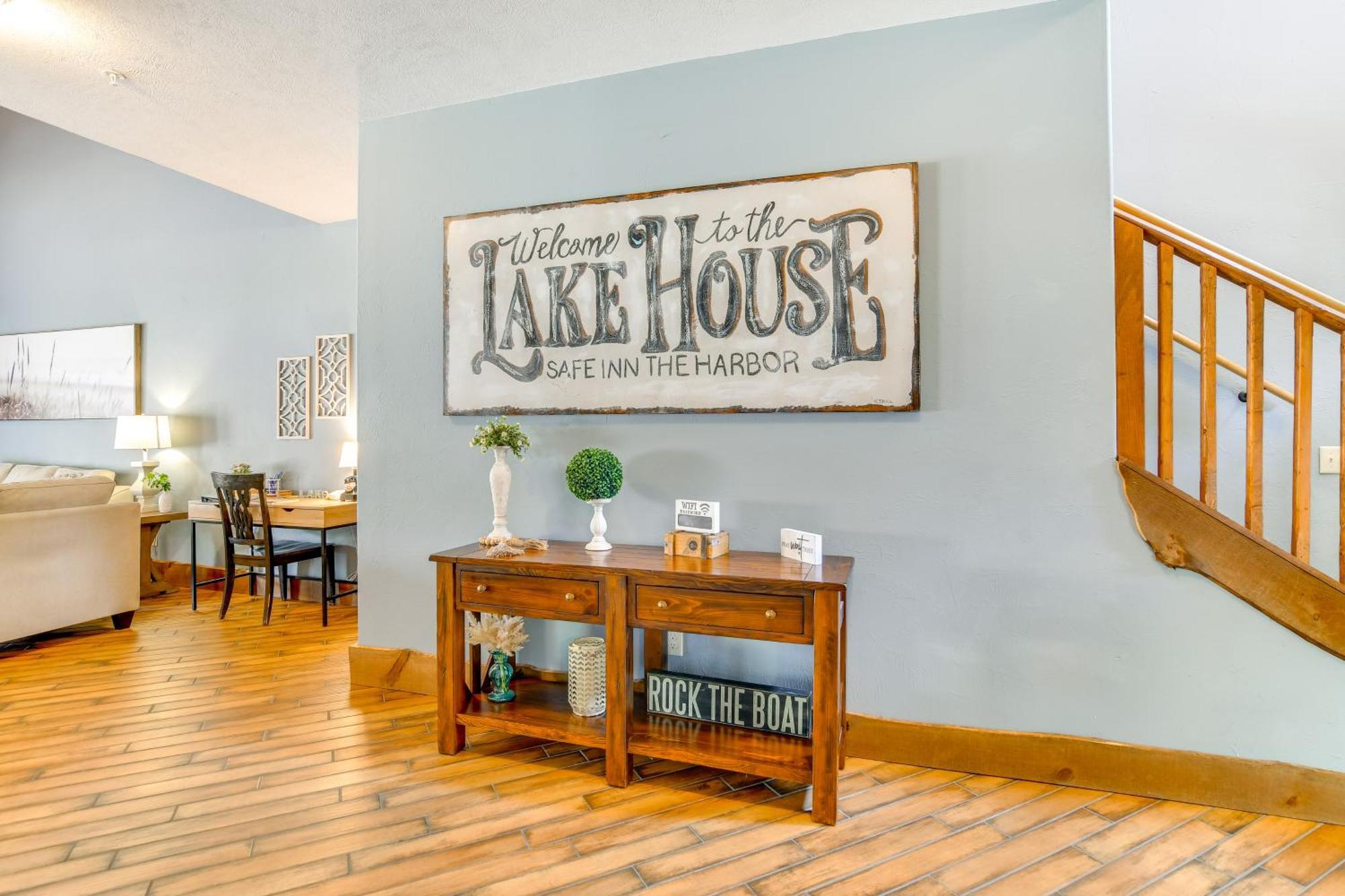 Table Rock With Boat Slip, Near 76 Strip! Holiday home Branson