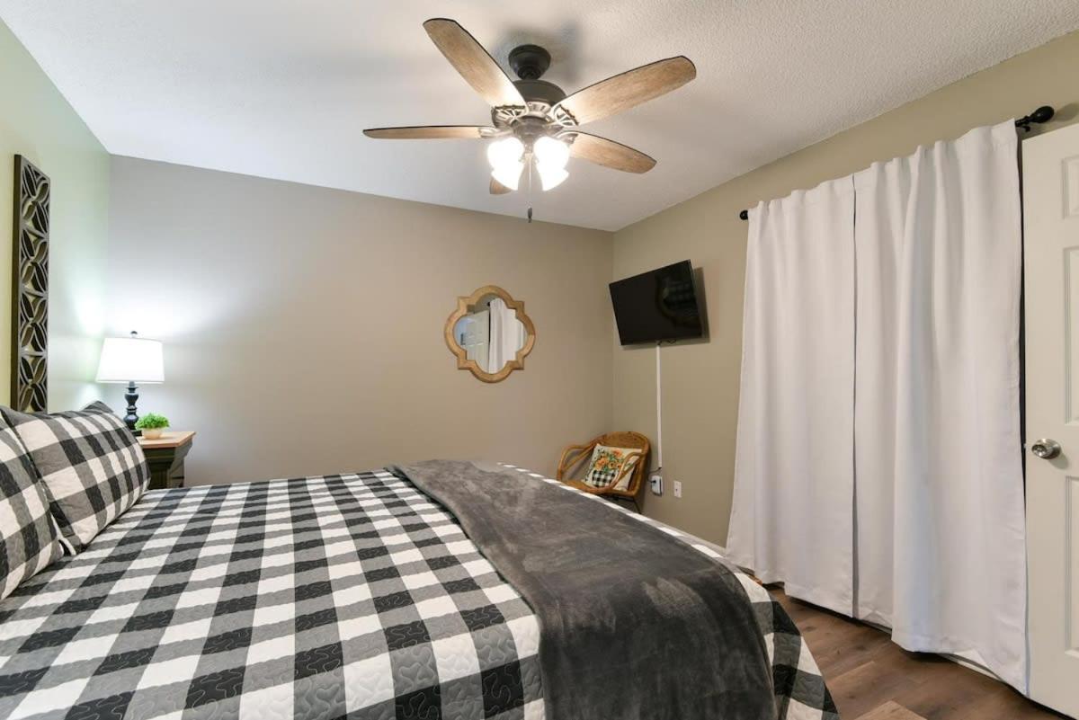 Sweet Clover - Indoor Pool - Hot Tub Holiday home *