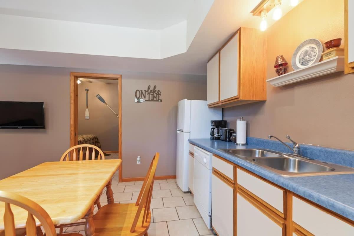 Artilla Cove 7- Views- Pool & Hot Tub Holiday home *