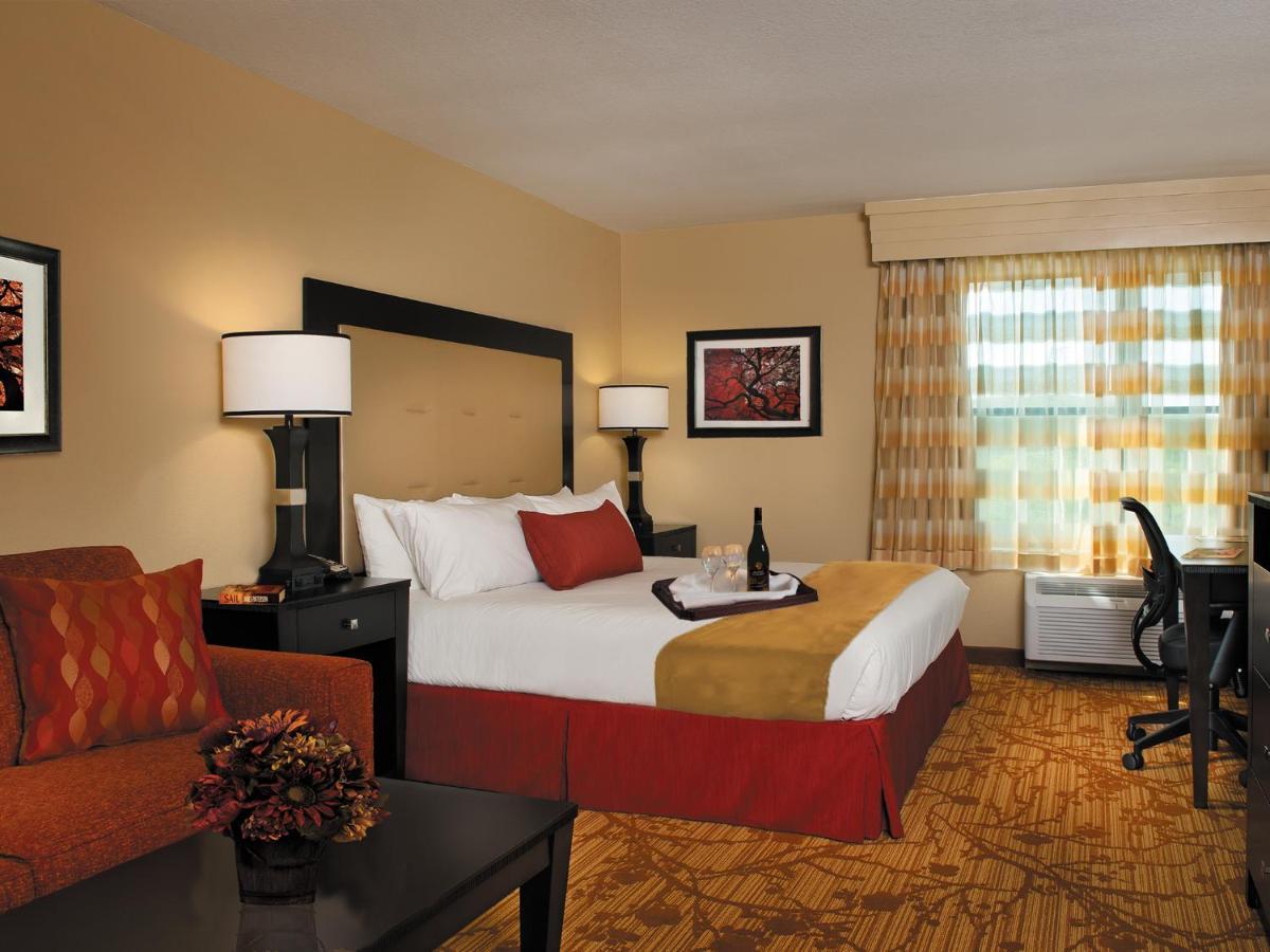 Hillside Hotel 3*
