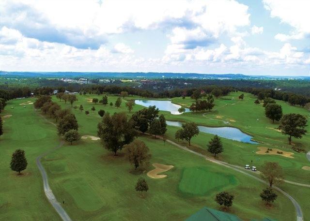 Golden Getaway * Branson
