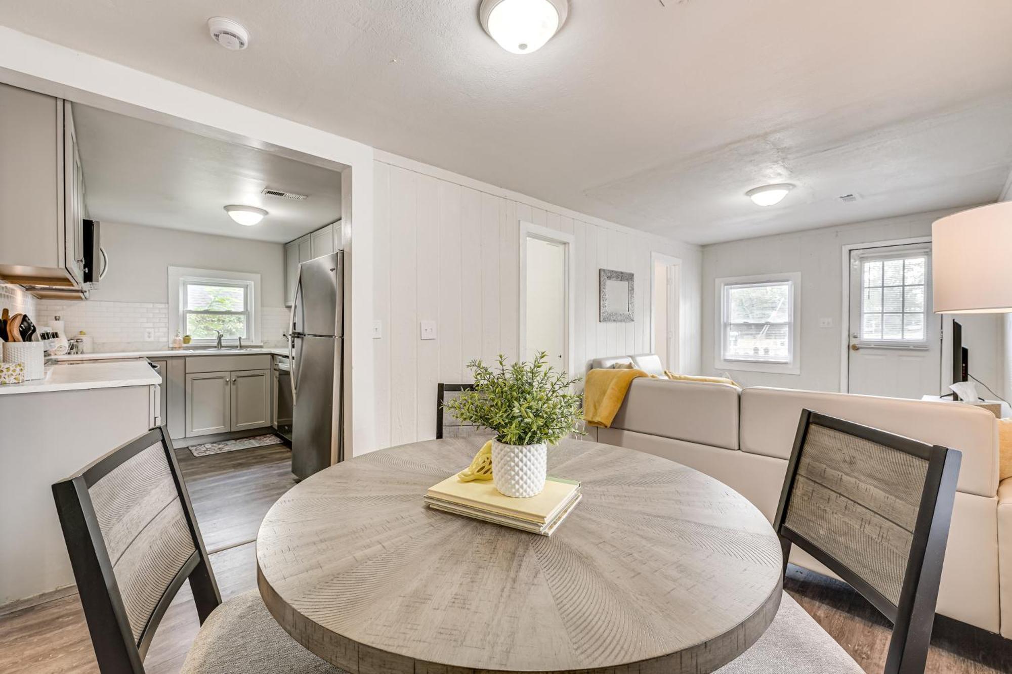 Walk To Dtwn Pet-friendly Home! *