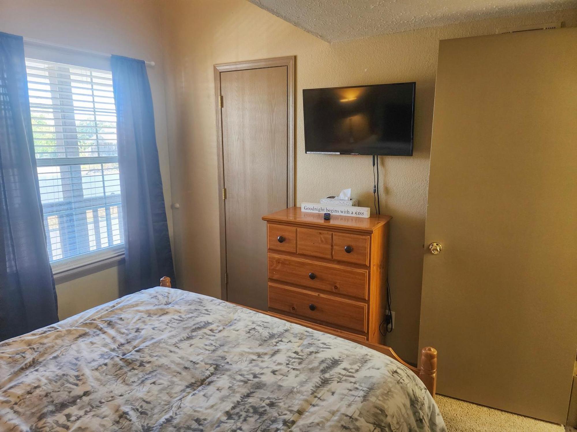 Apartment Charming 2-bedroom With Loft, Scenic Views, And Free Attraction Tickets - Fc40-9
