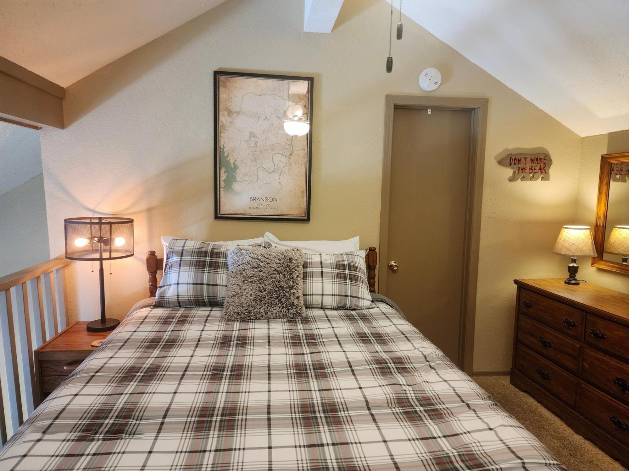 Charming 2-bedroom With Loft, Scenic Views, And Free Attraction Tickets - Fc40-9 *