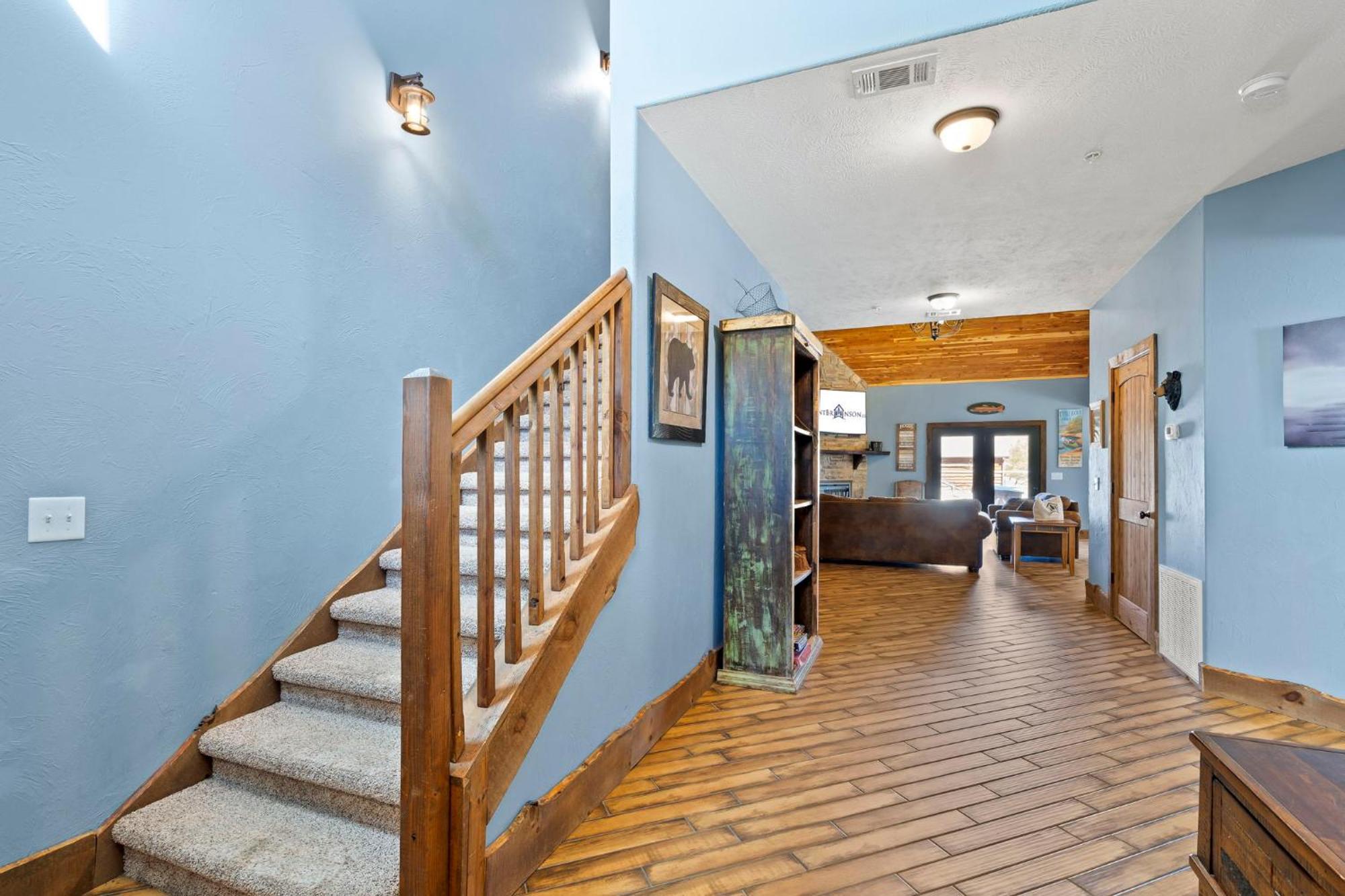 Finns And Family Lodge